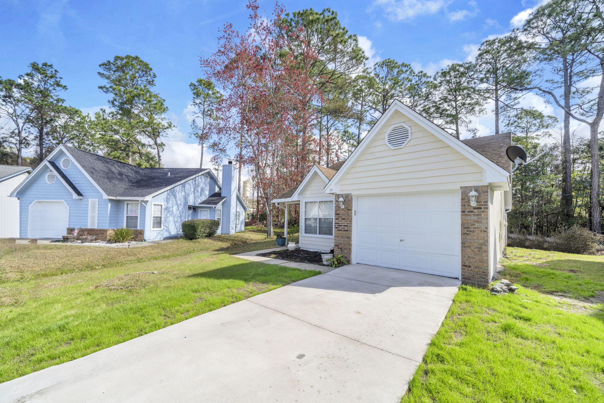 YORKTOWN AT WILLOW BEND - Residential