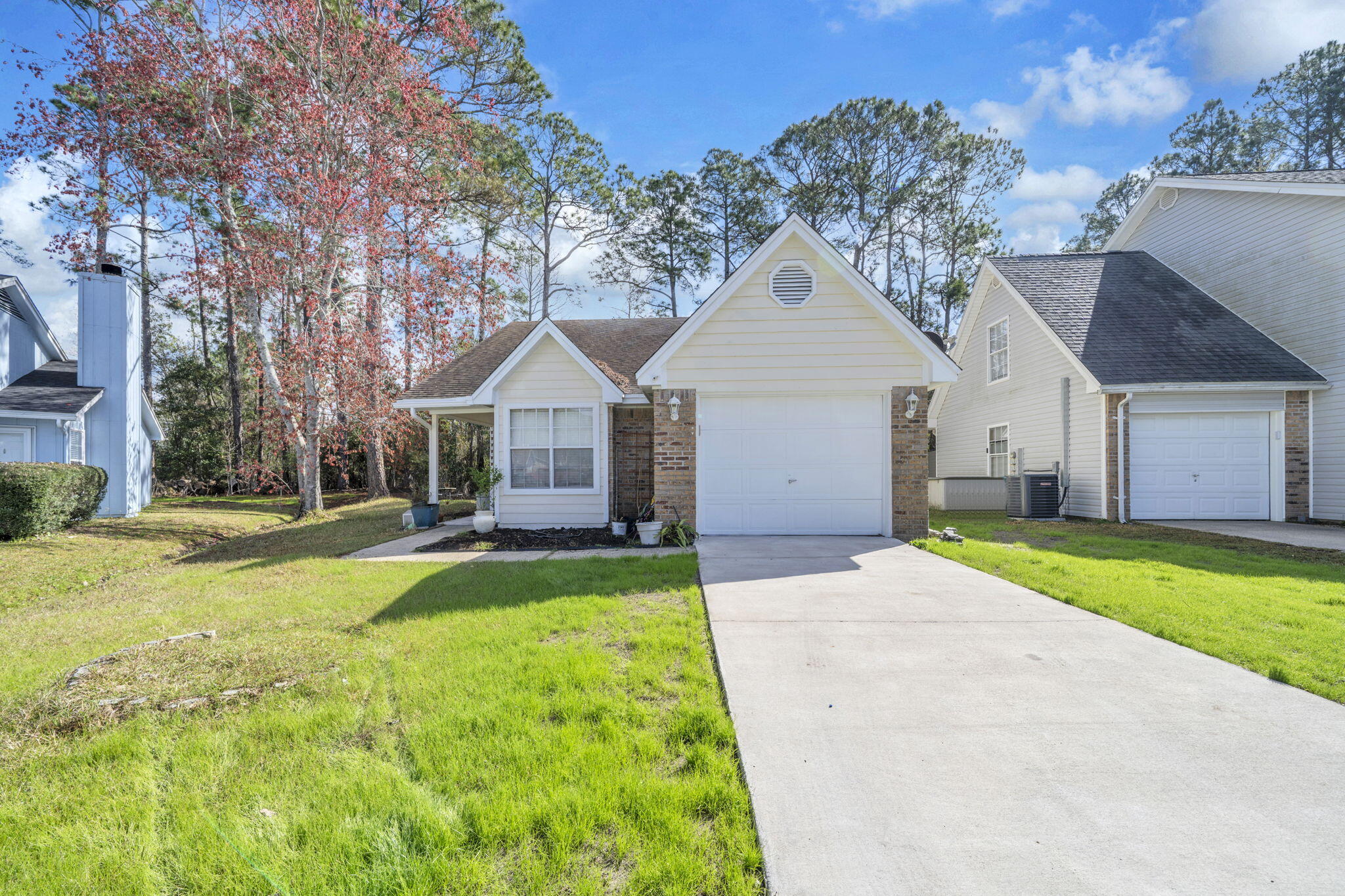 YORKTOWN AT WILLOW BEND - Residential