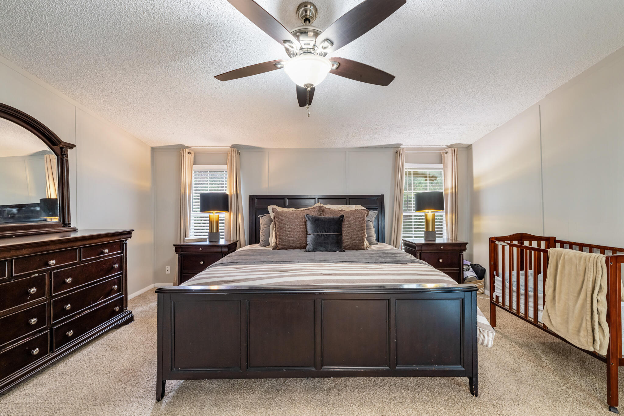 CRESCENT SHORES - Residential