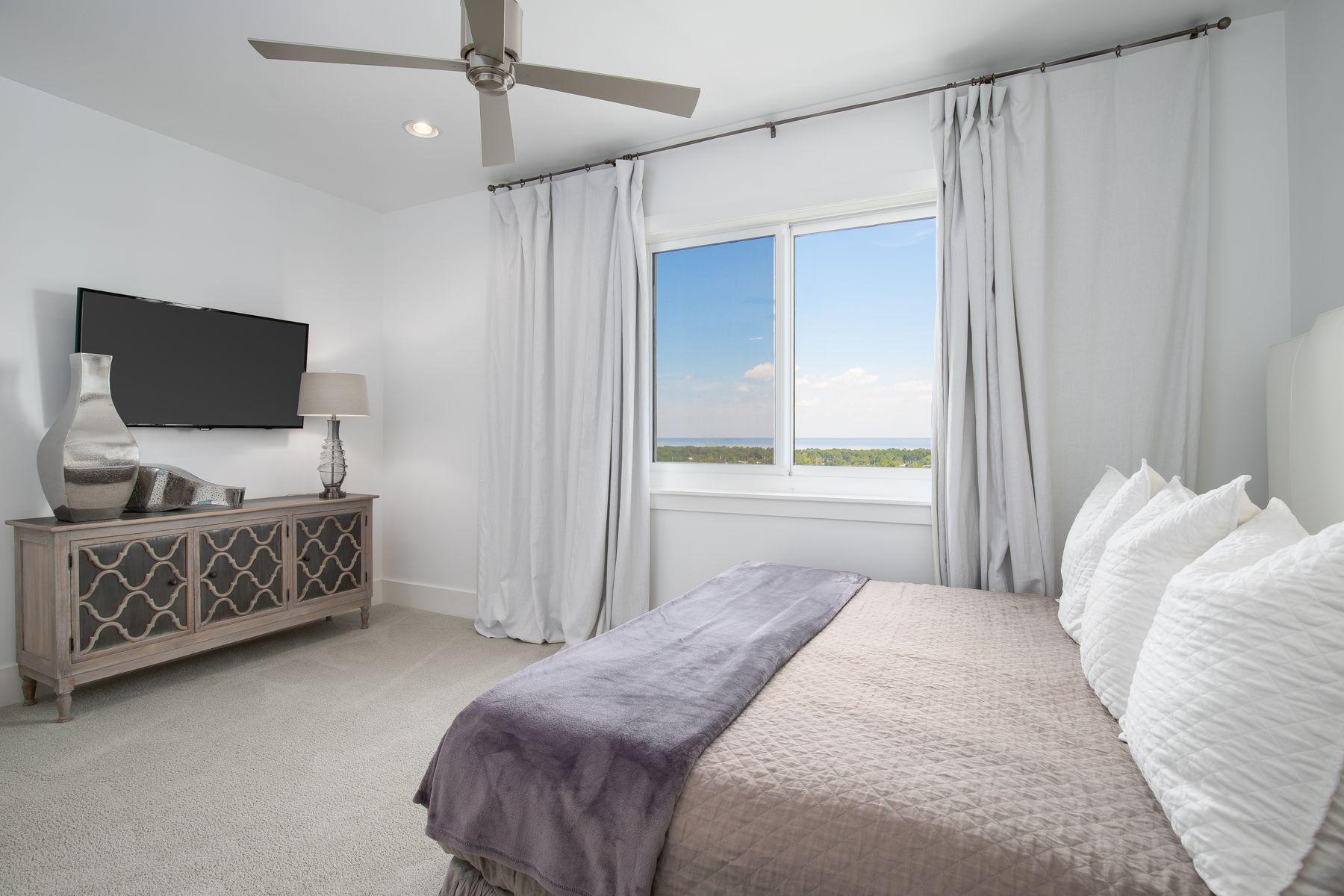 HIDDEN DUNES GRAND VILLAS - Residential