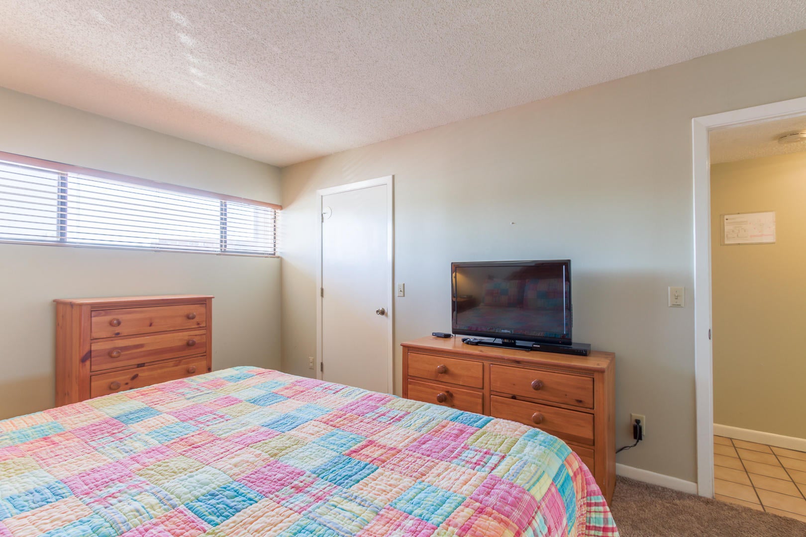 HOLIDAY SURF & RACQUET CLUB - Residential