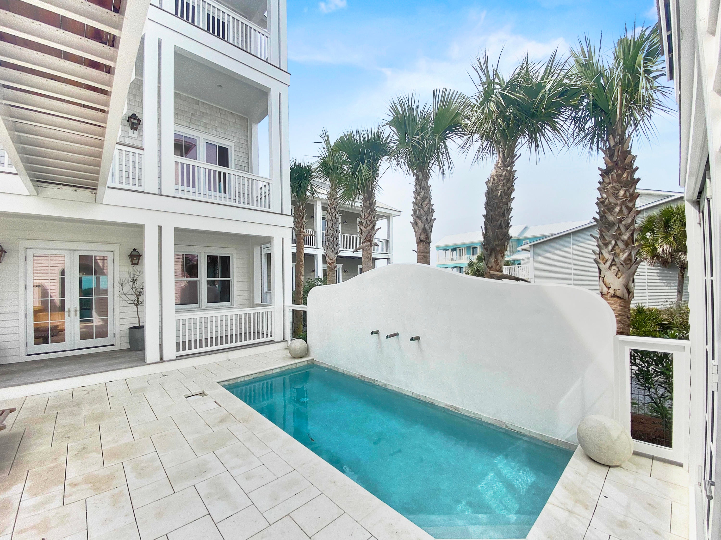 Gulf Lake Beach Estate - Residential