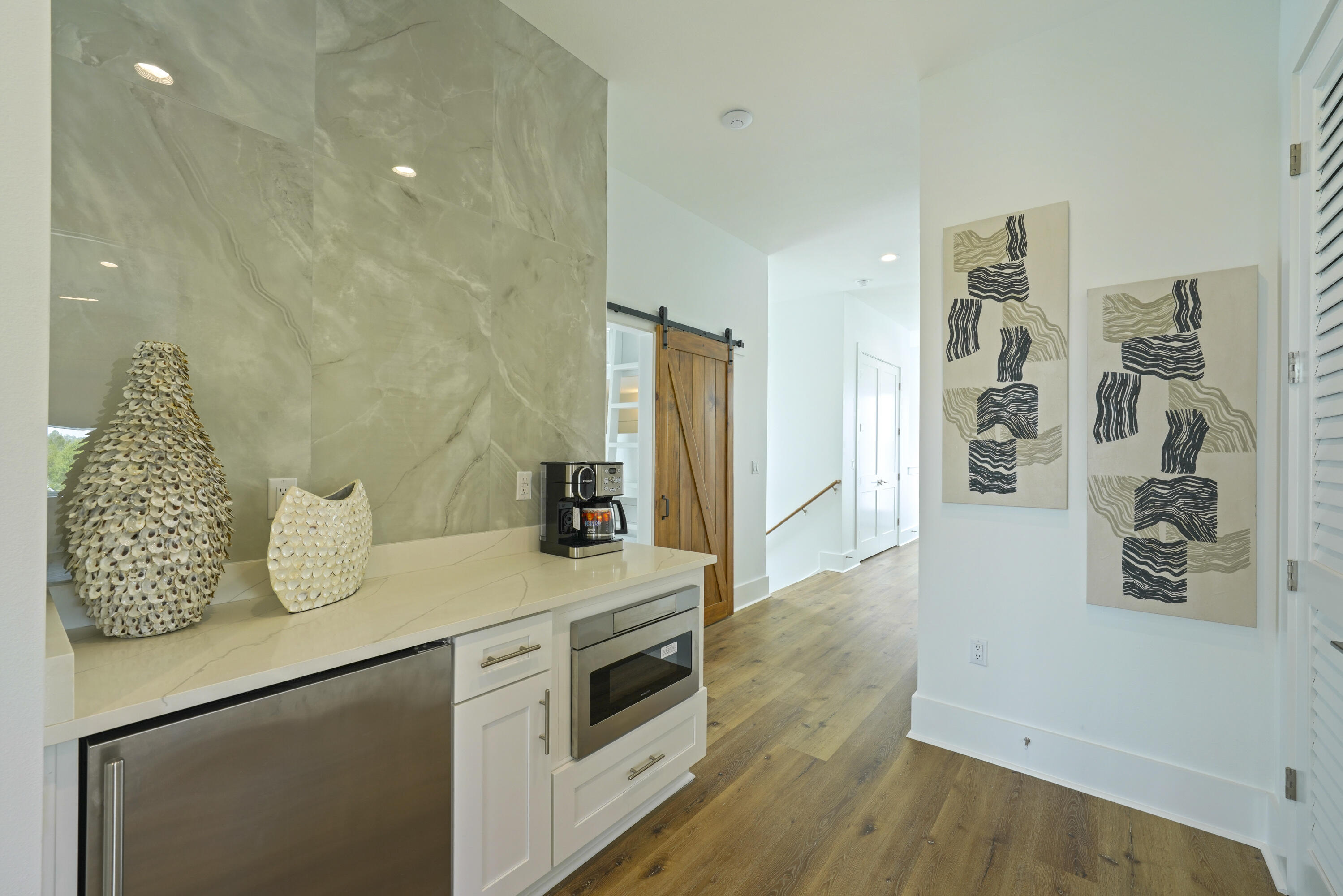 393 County hwy - Residential