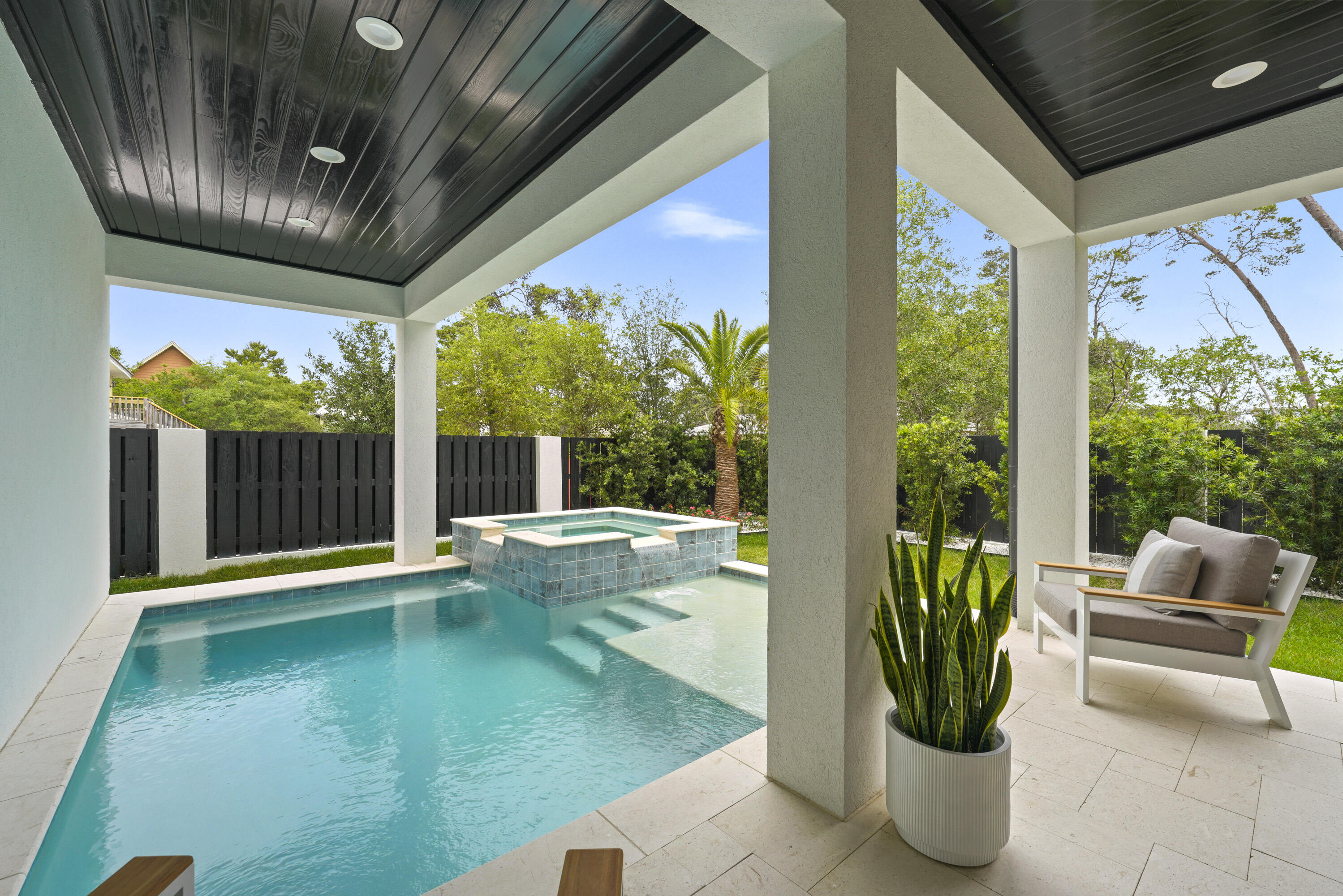 393 County hwy - Residential