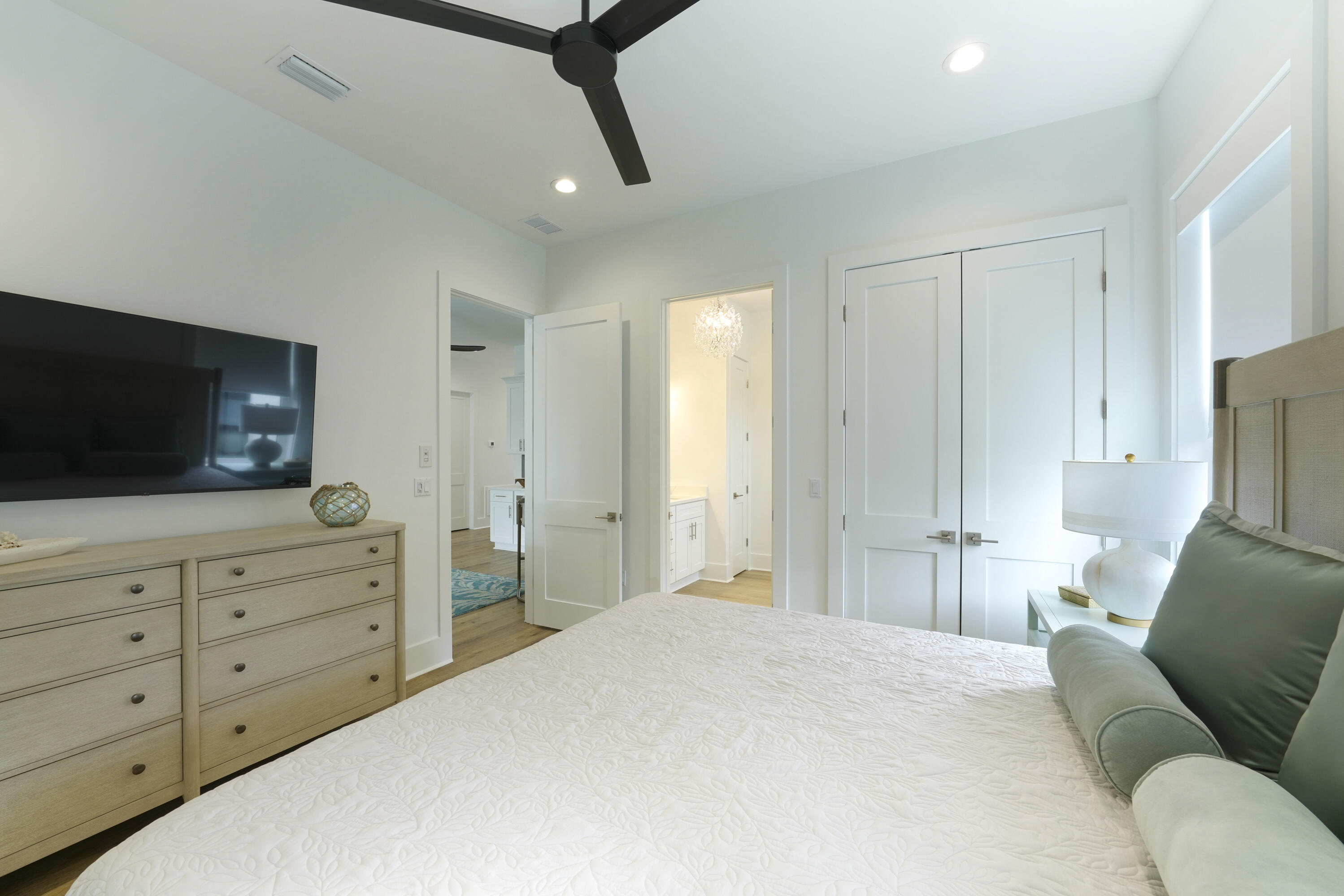 393 County hwy - Residential