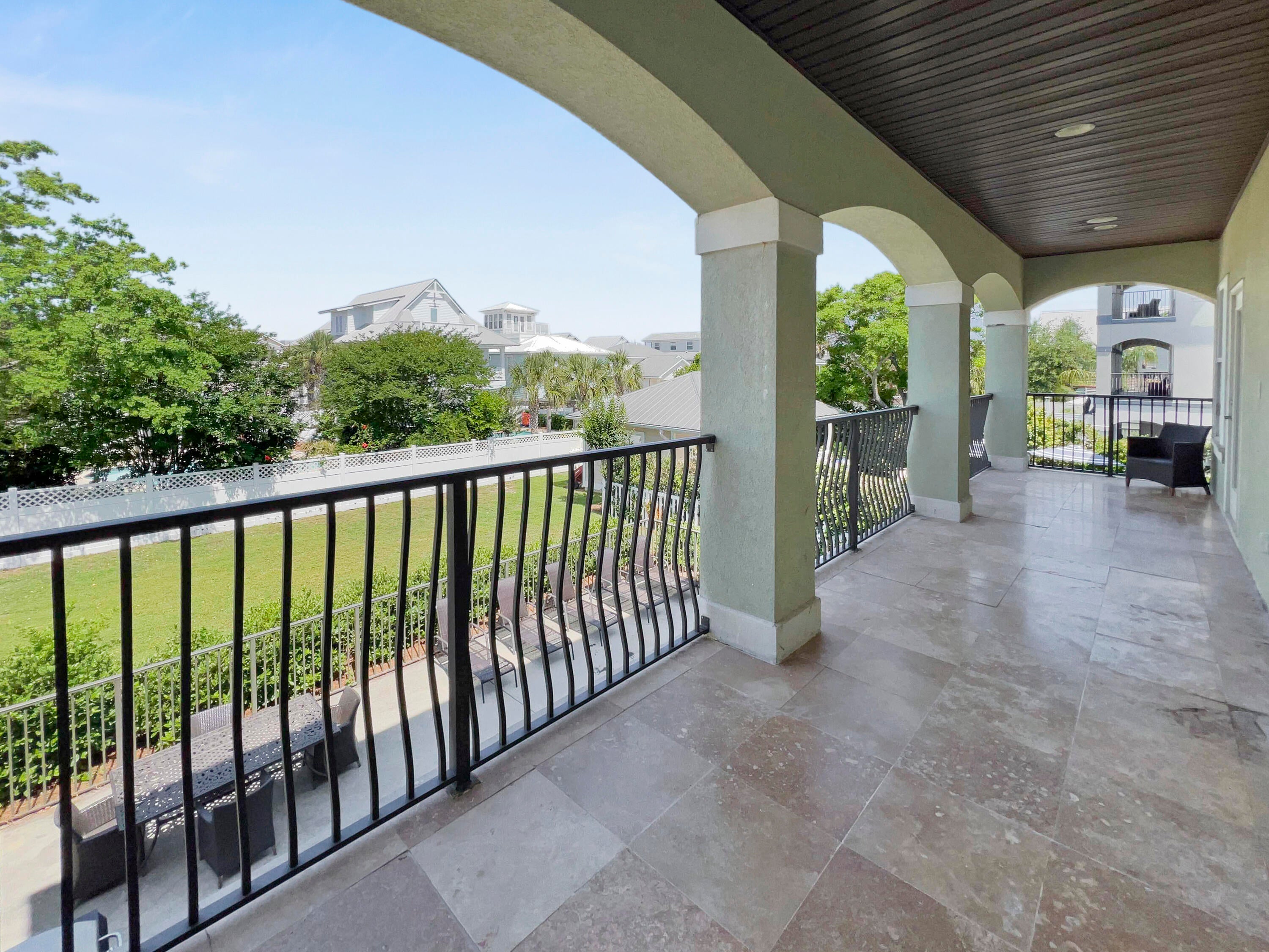 CRYSTAL BEACH - Residential