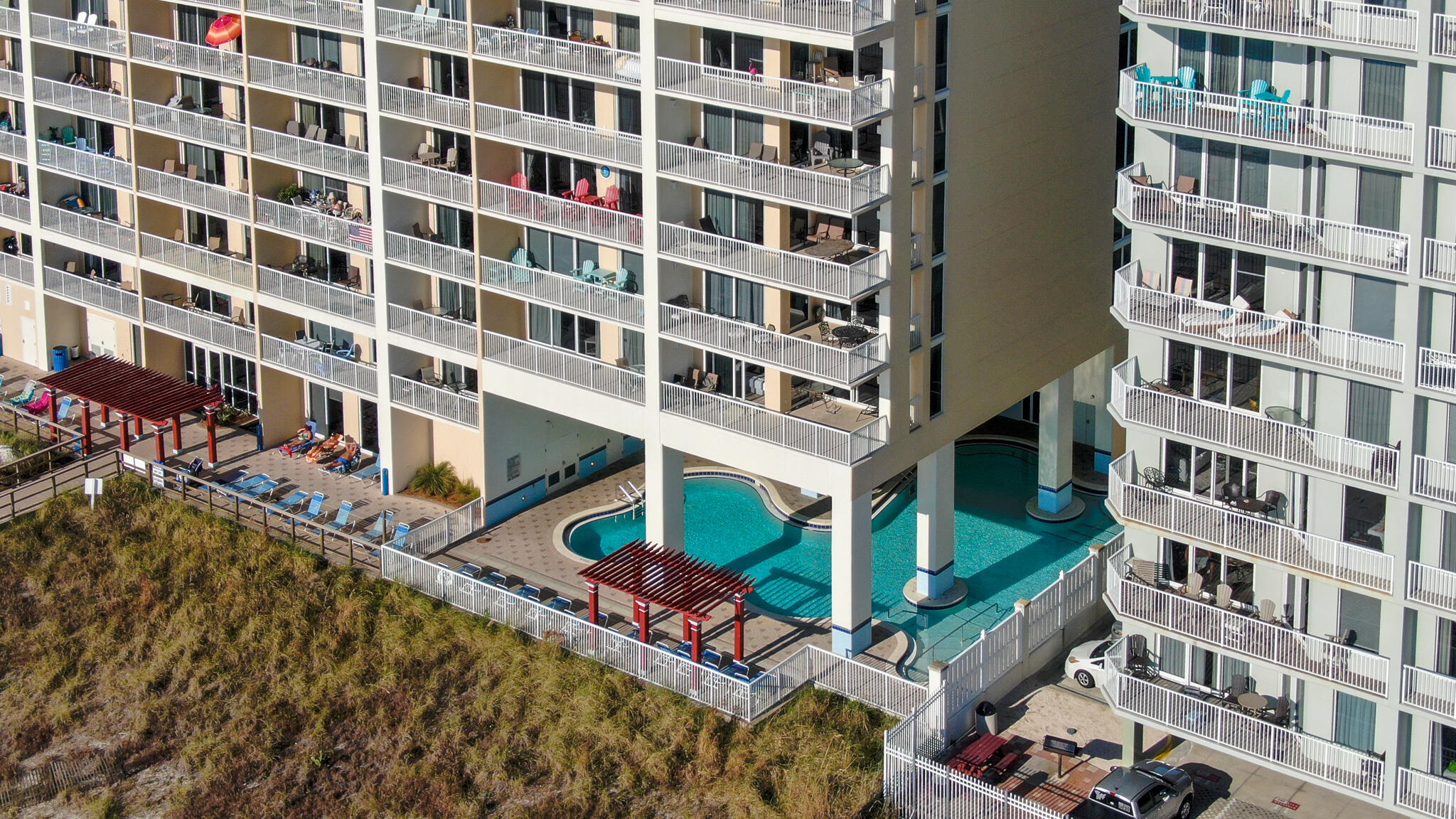 MAJESTIC BEACH TOWERS II - Residential