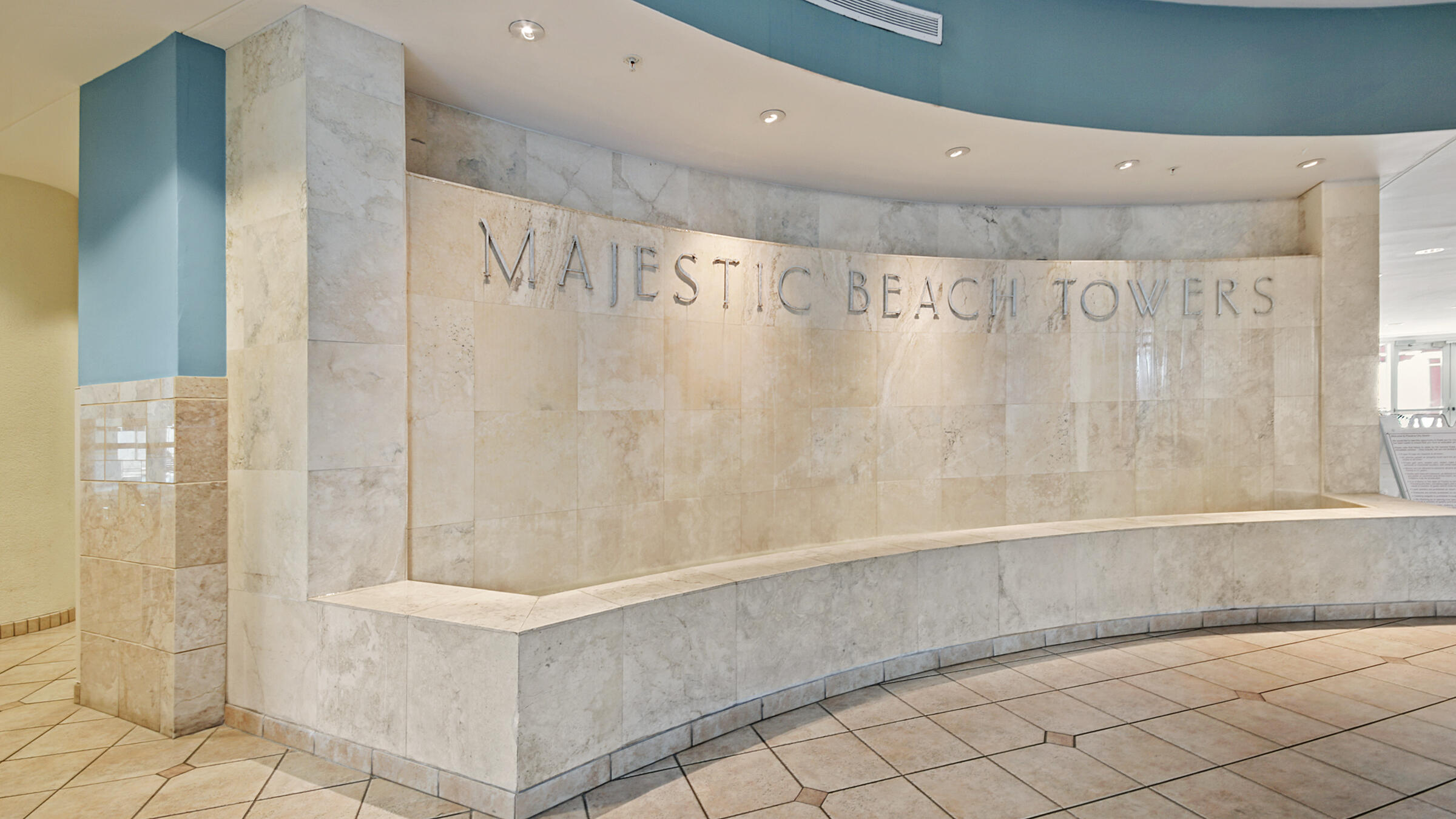 MAJESTIC BEACH TOWERS II - Residential