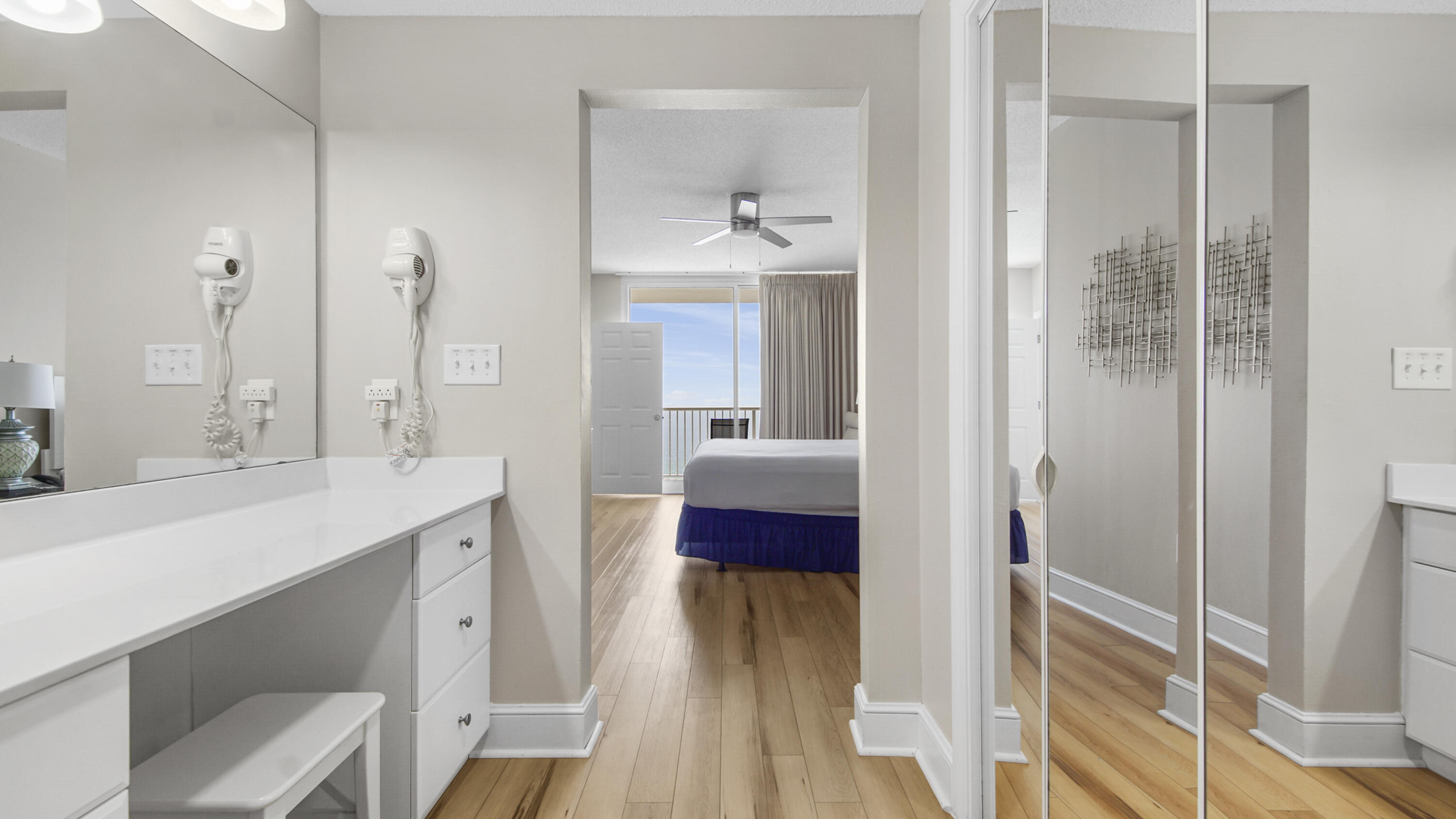 MAJESTIC BEACH TOWERS II - Residential