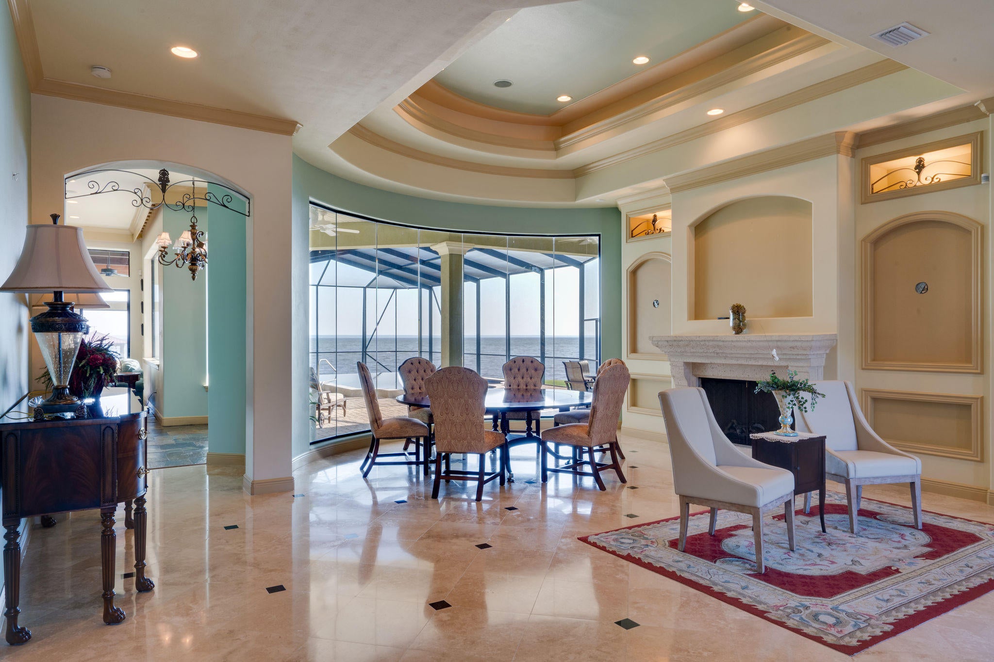 WHISPERING OAKS - Residential
