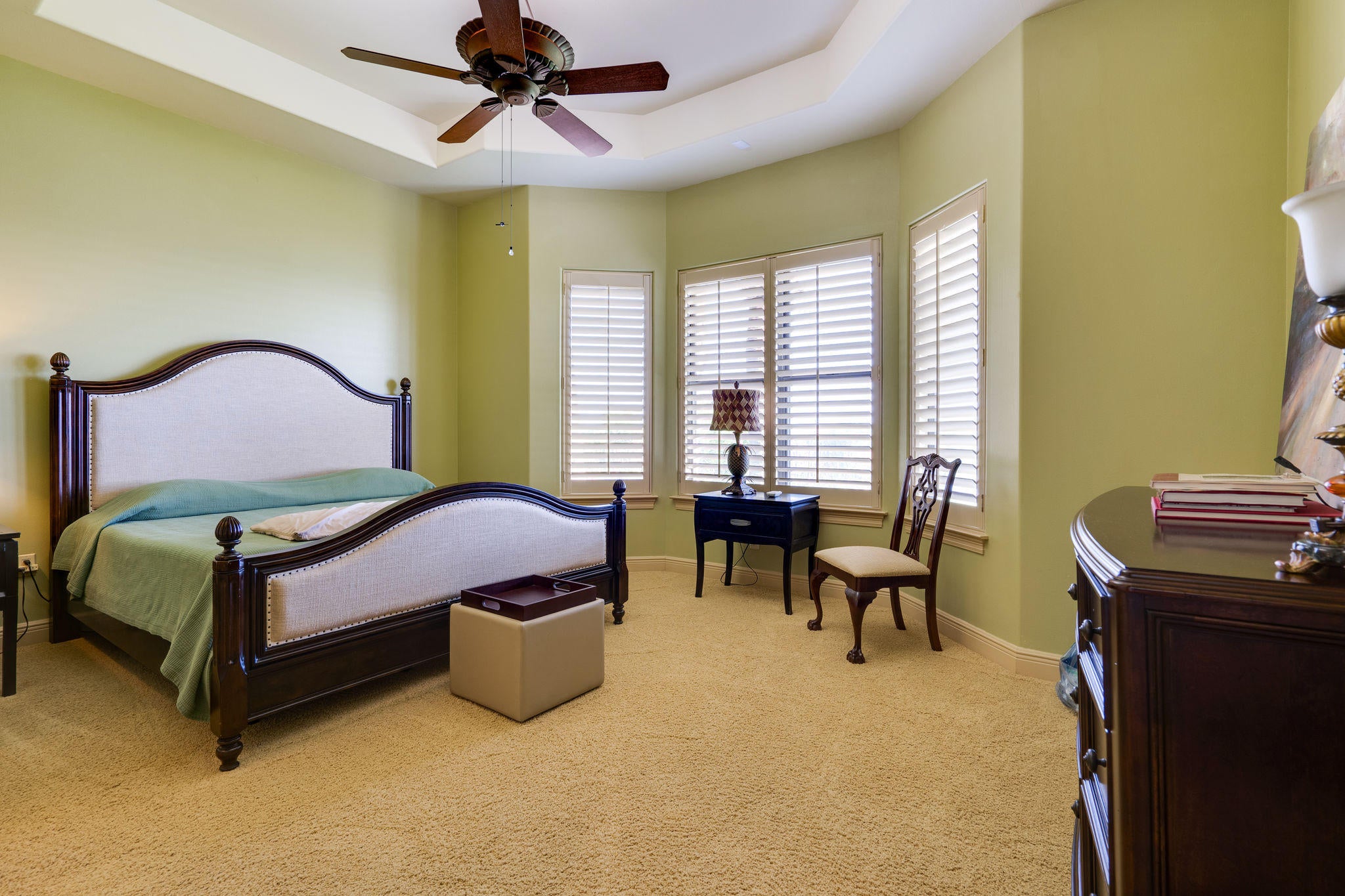 WHISPERING OAKS - Residential