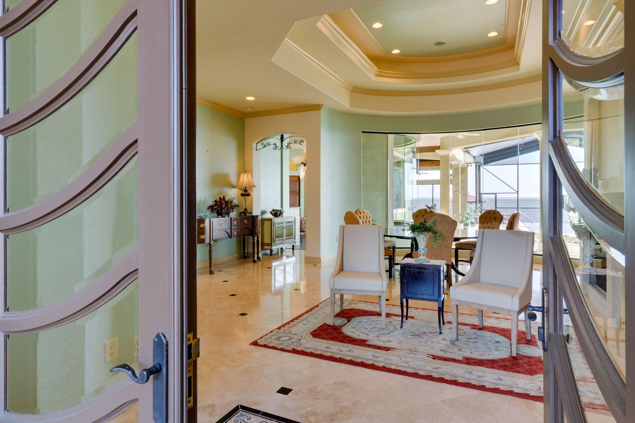 WHISPERING OAKS - Residential