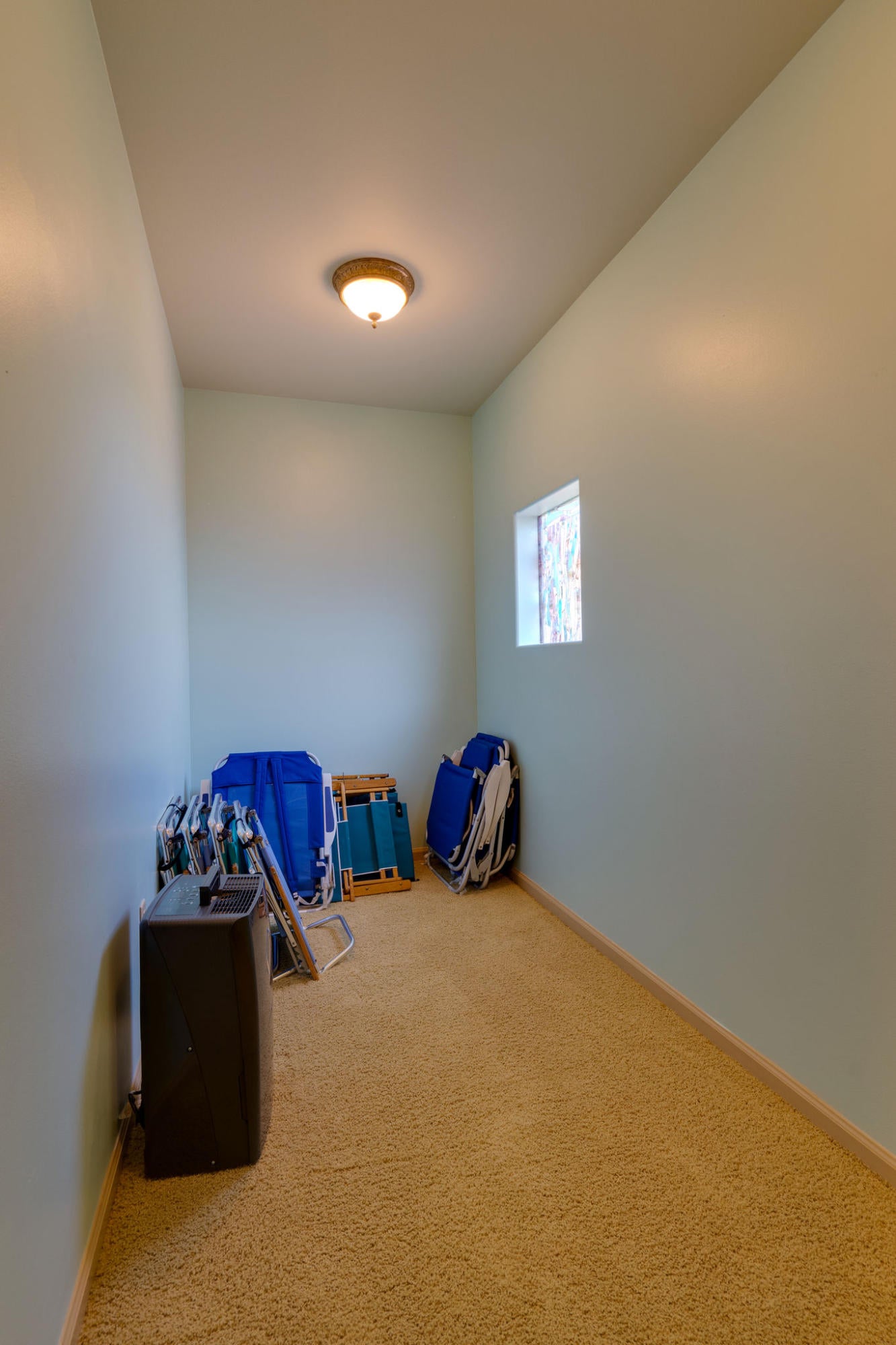 WHISPERING OAKS - Residential