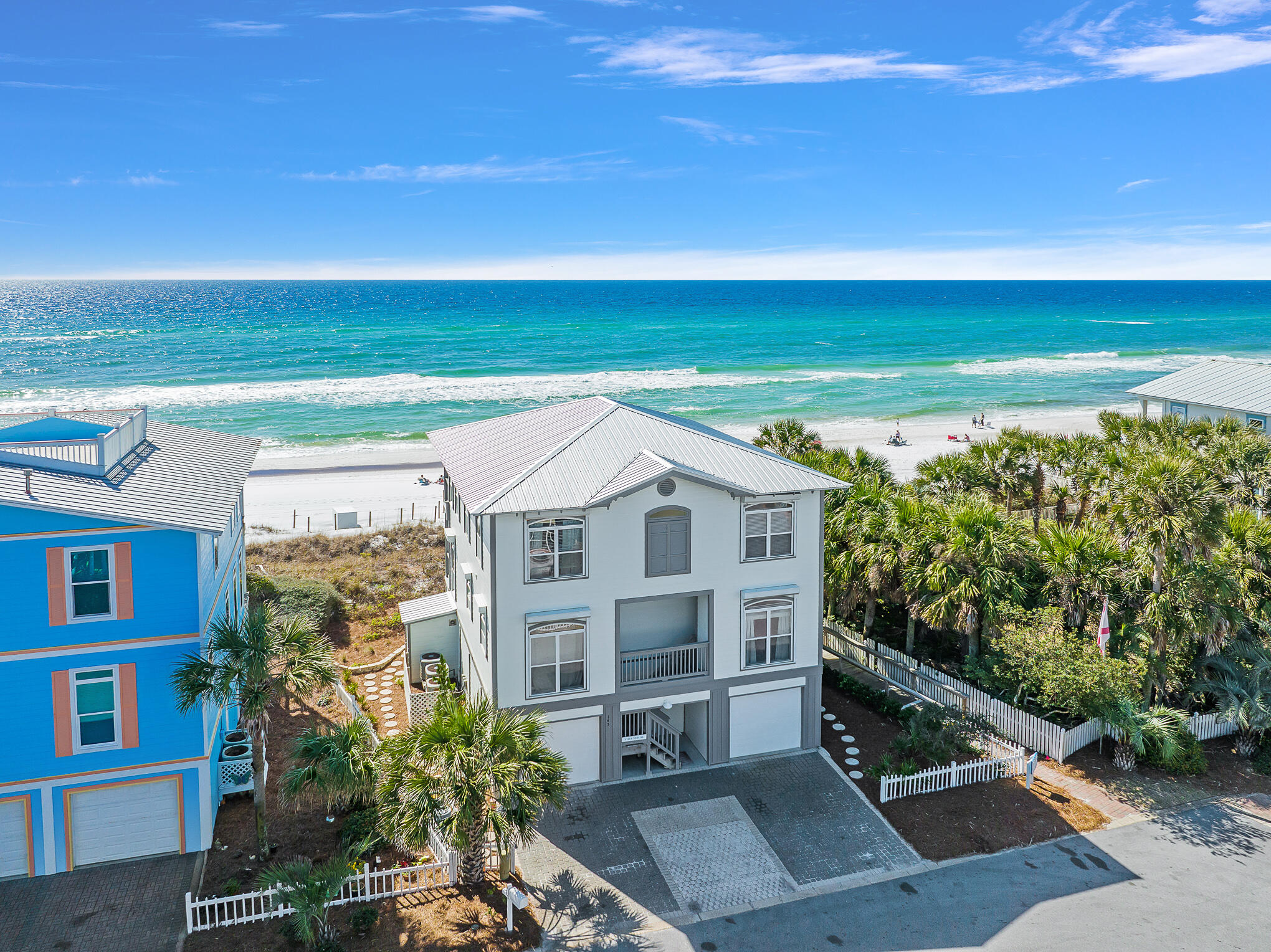 SUNRISE BEACH - Residential