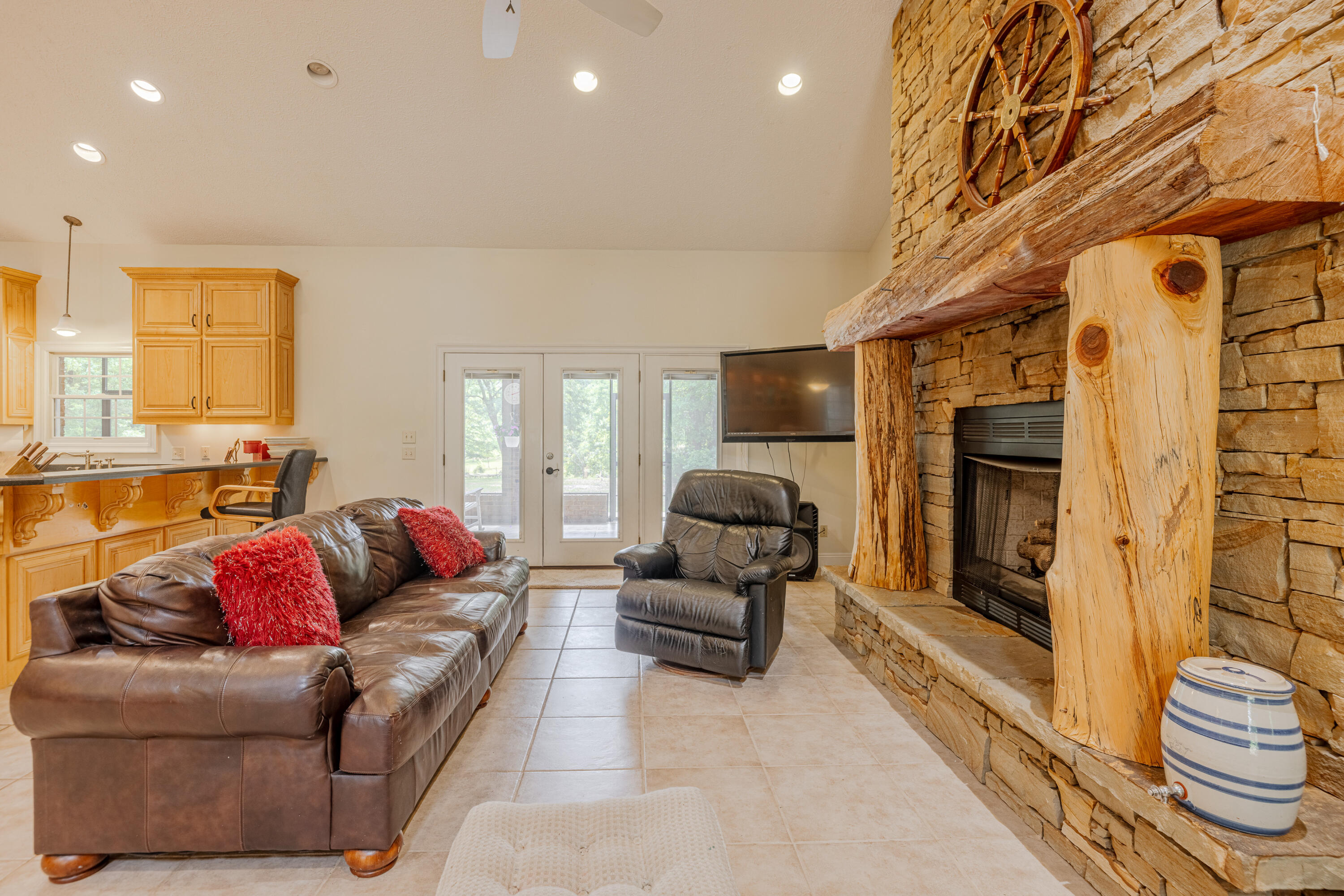 NO RECORDED SUBDIVISION - Residential
