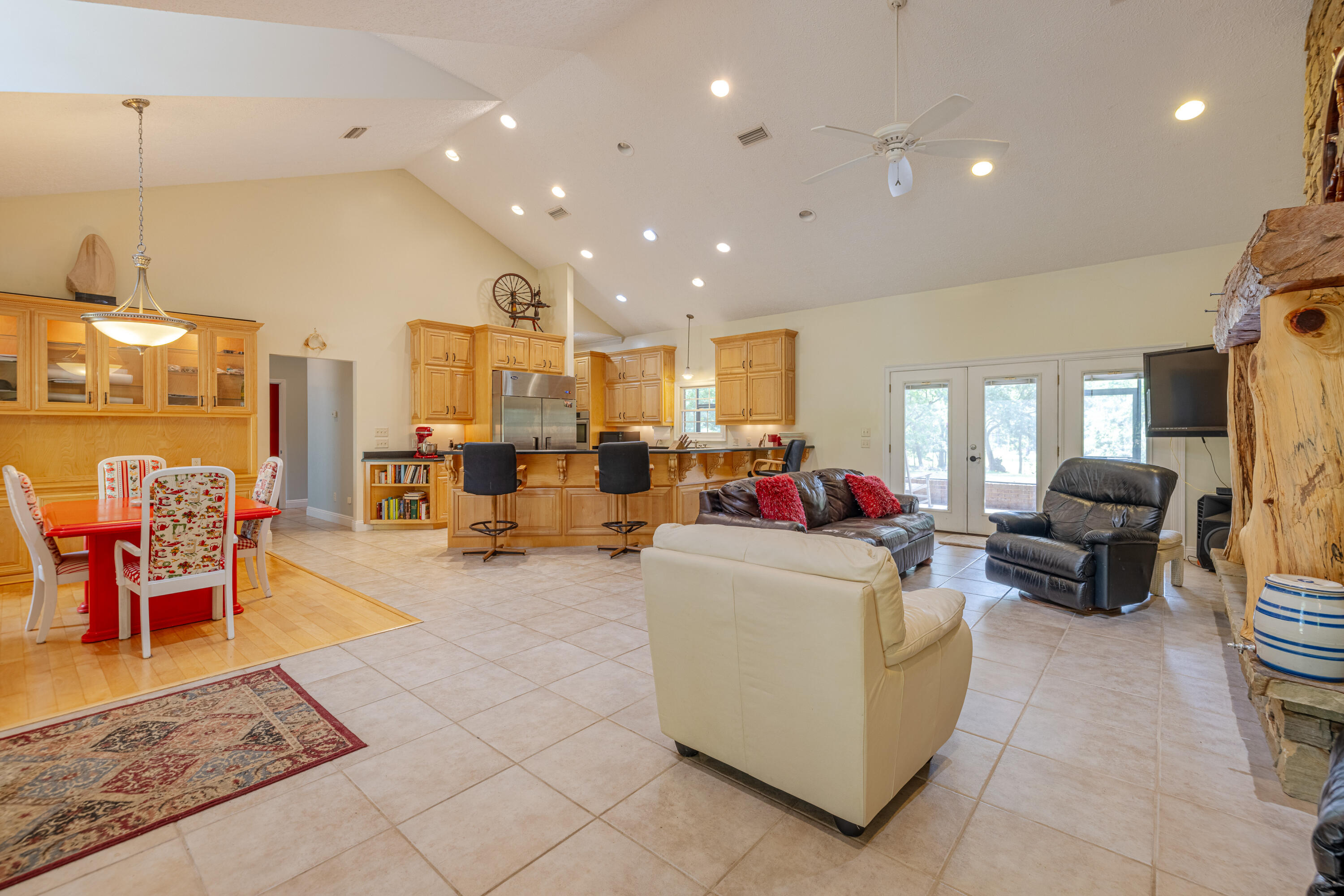 NO RECORDED SUBDIVISION - Residential