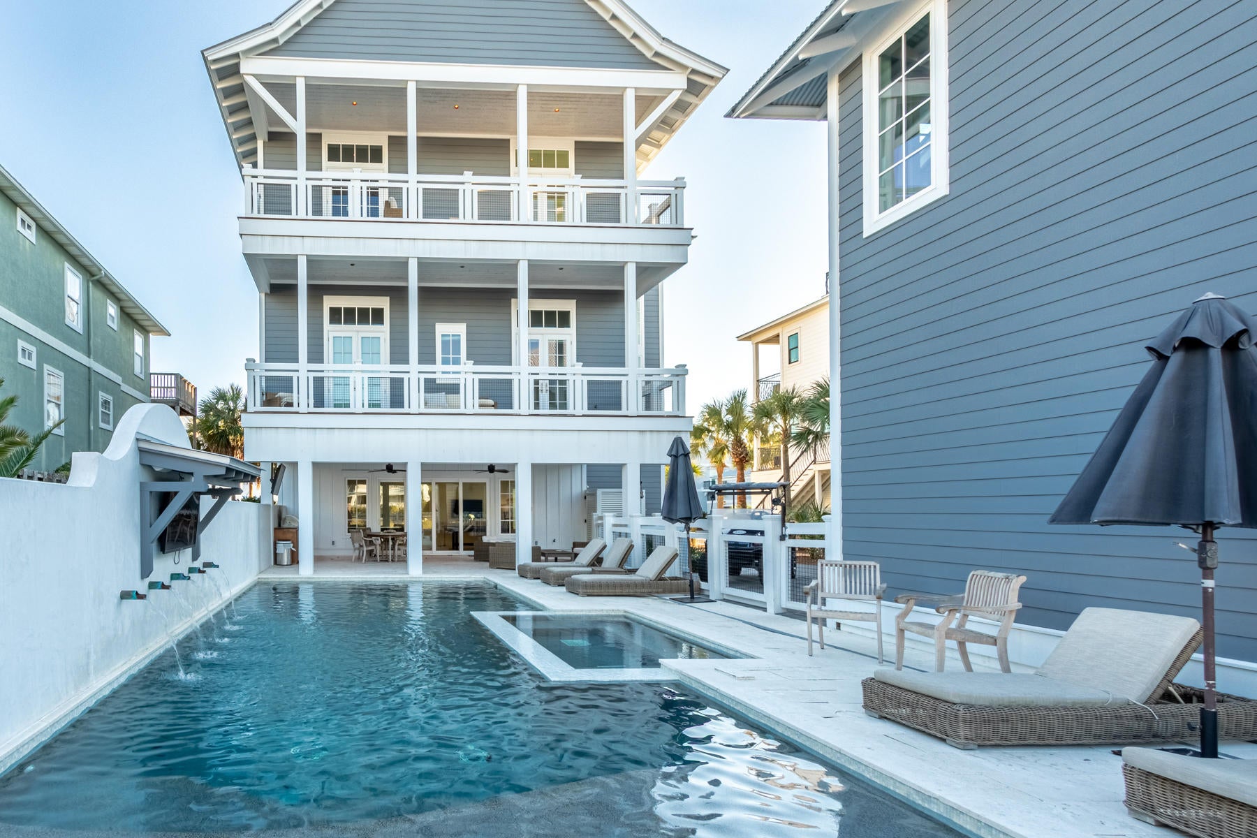 WALK OVER DUNES - Residential