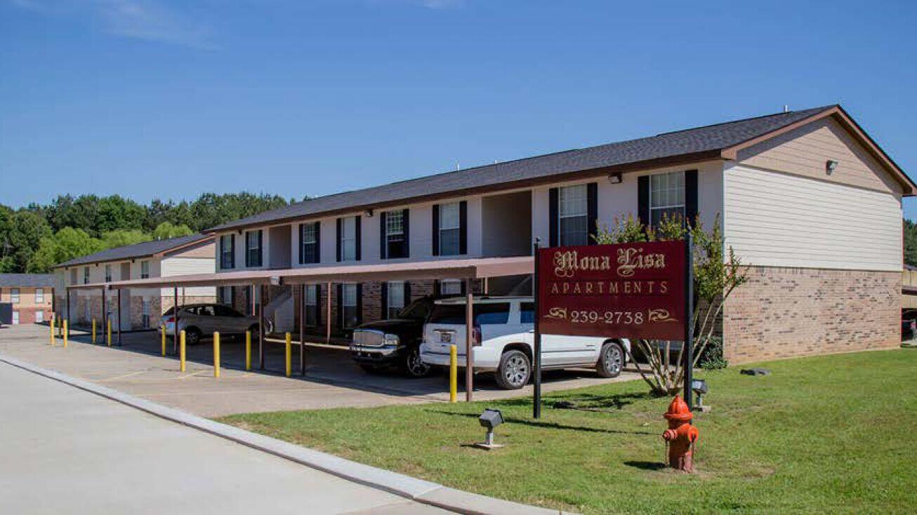 Welcome to Mona Lisa Apartments! This property, nestled between New LLano and Leesville, offers the multifamily investor an opportunity to acquire a well-maintained asset located in a limited supply submarket with a higher than average rental base. Additionally, this asset has a rent delta of $134-$164 on average per unit vs. the market leading assets and should be able to easily close the gap with a limited value add campaign and management push to maximize returns.