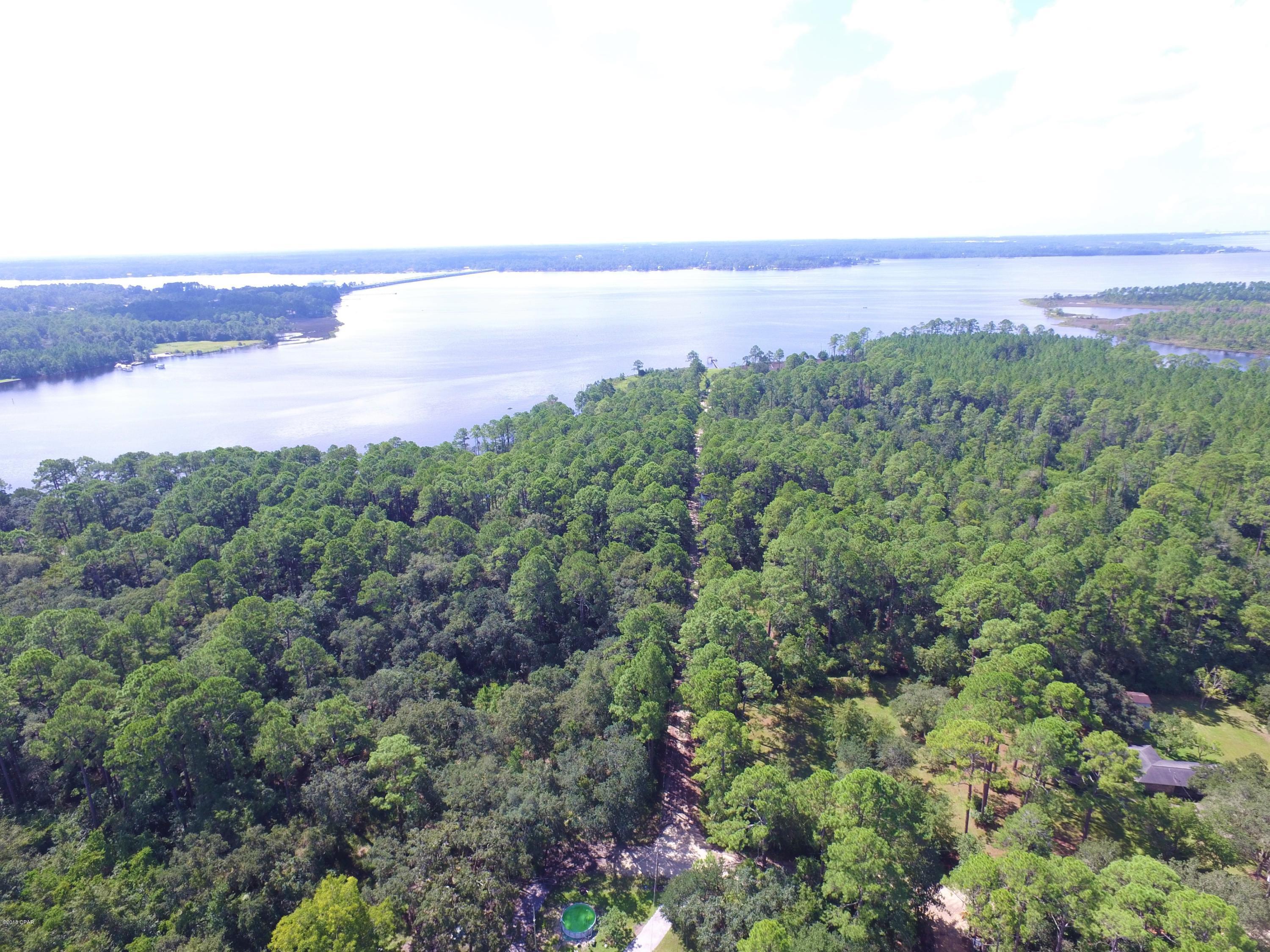 NO RECORDED SUBDIVISION - Land