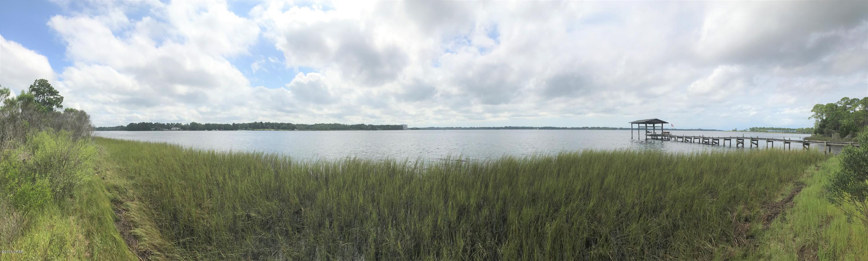 NO RECORDED SUBDIVISION - Land