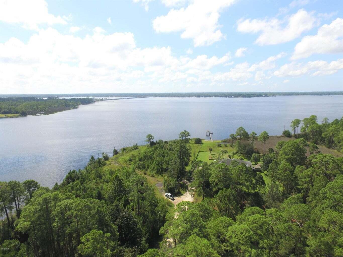 NO RECORDED SUBDIVISION - Land