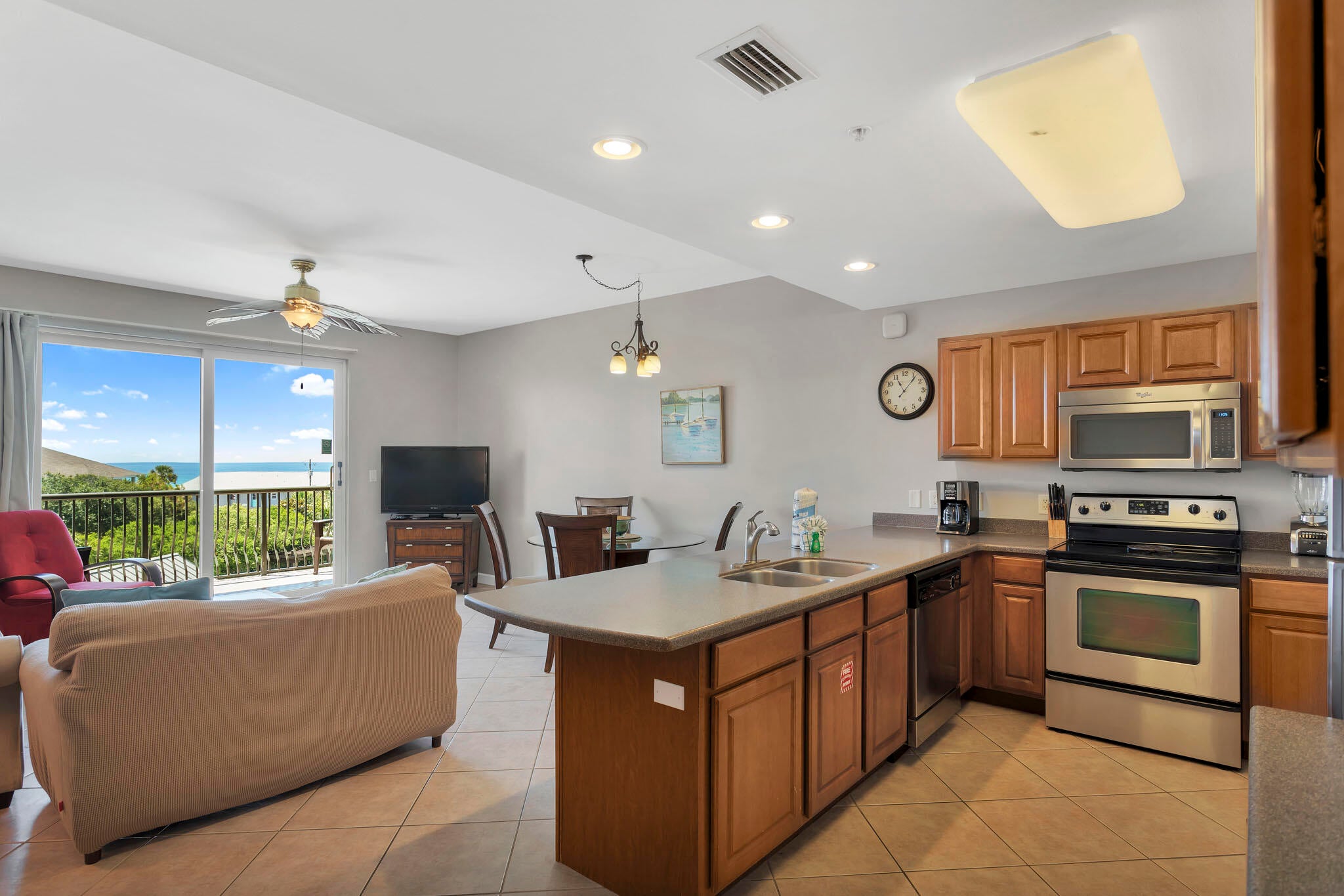 BEACH RESORT - Residential