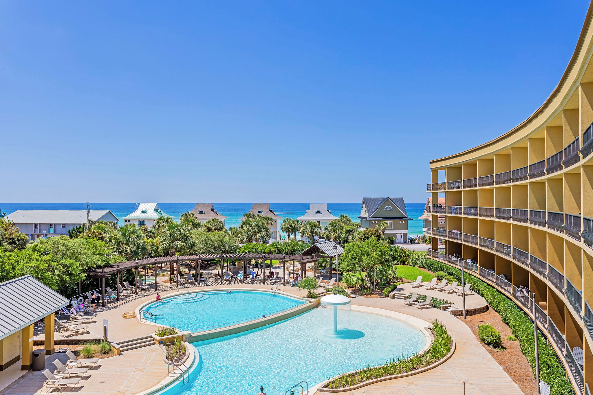 BEACH RESORT - Residential