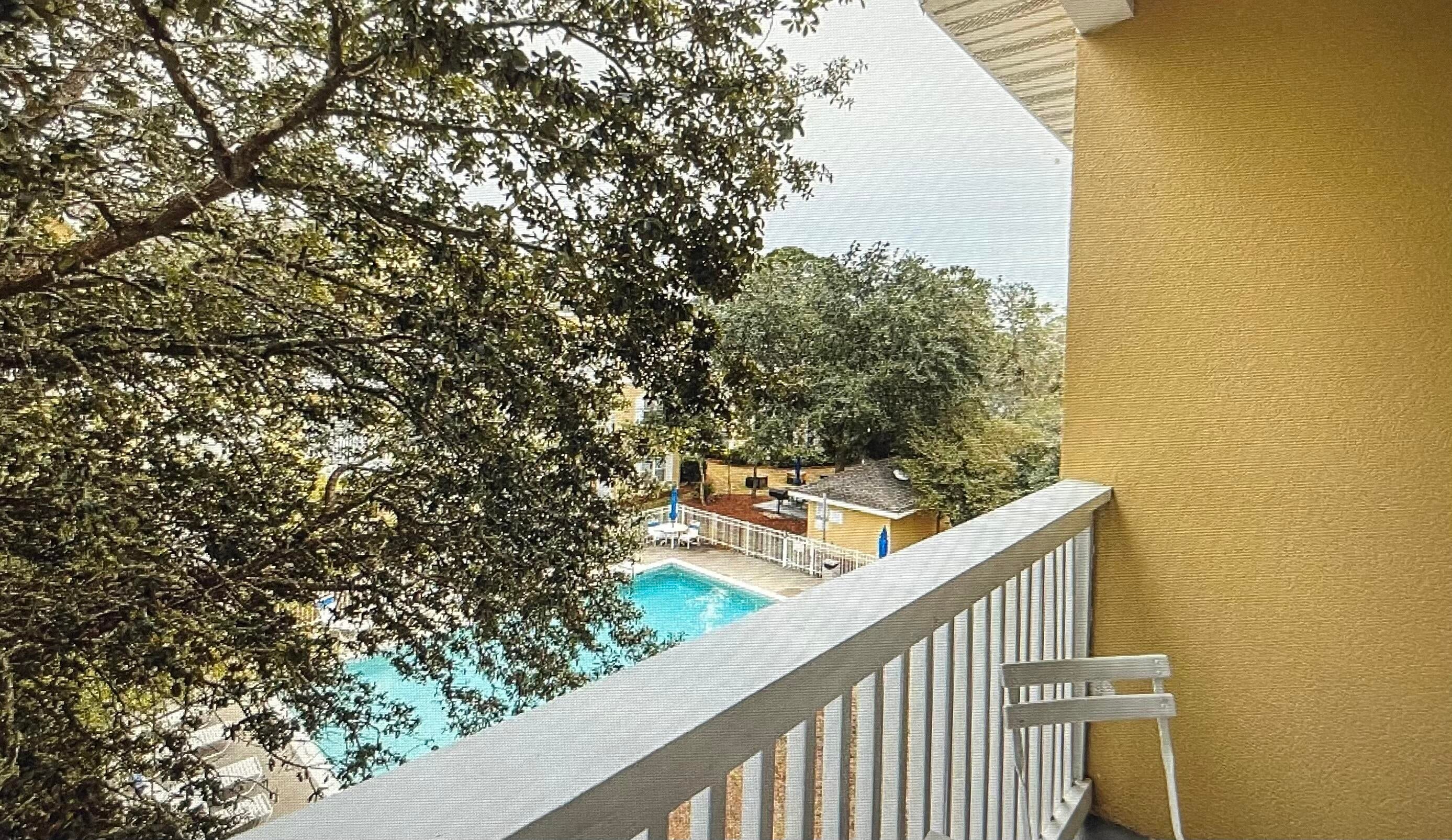 HERONS WATCH CONDO PH 2 - Residential