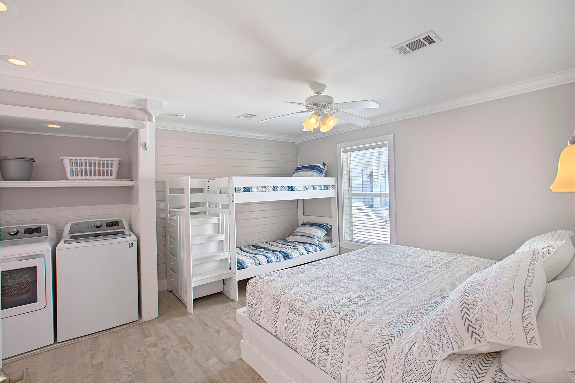 SEASHORE VILLAGE - Residential