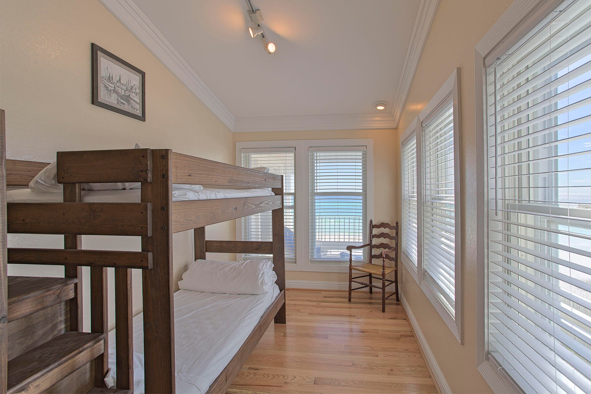 SEASHORE VILLAGE - Residential