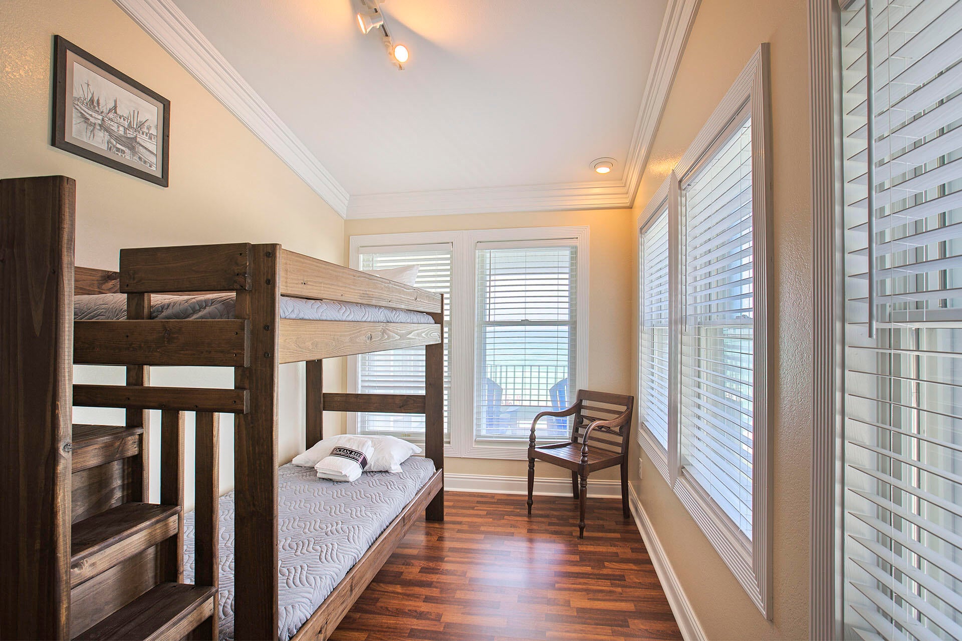 SEASHORE VILLAGE - Residential
