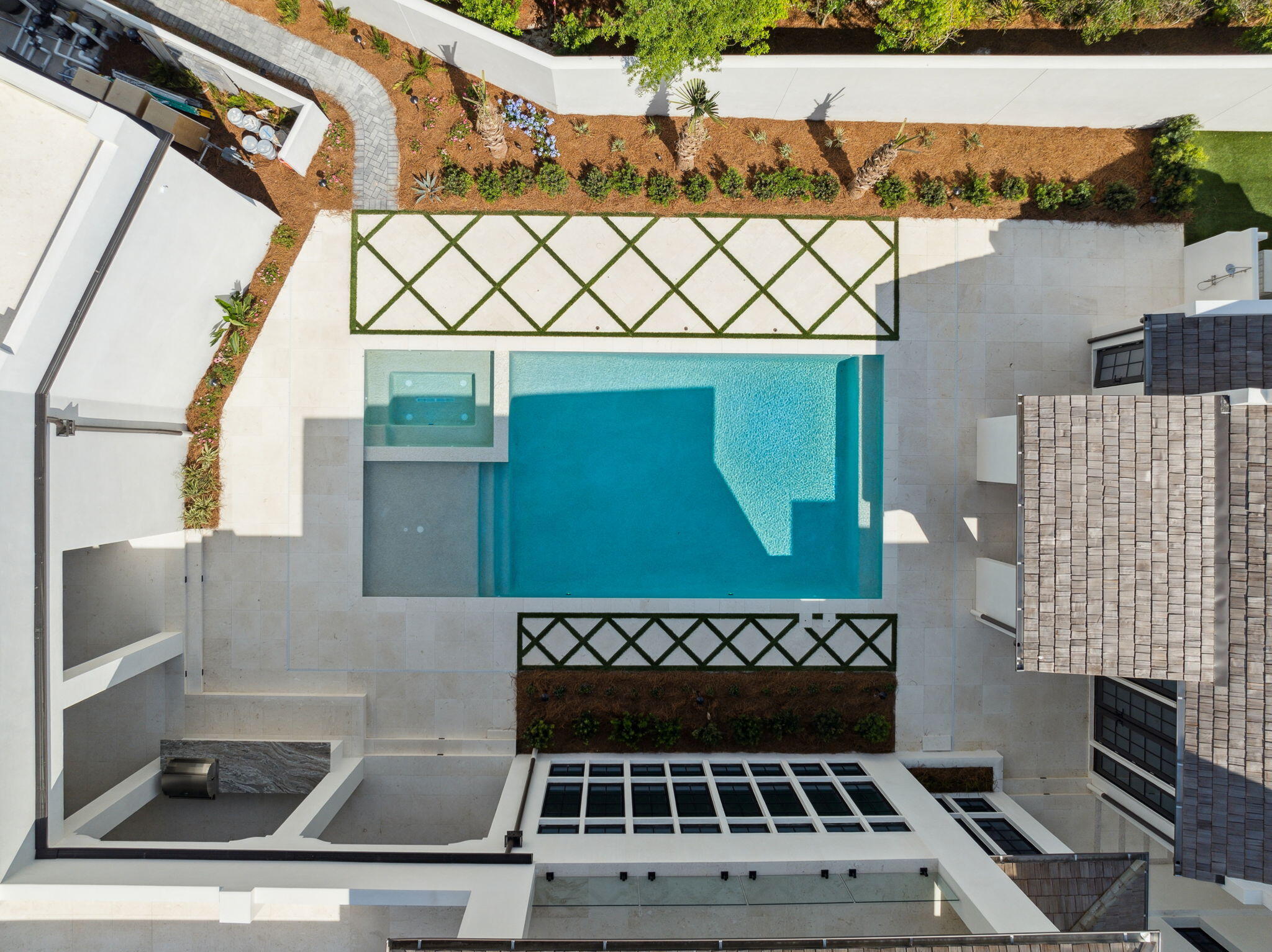 RETREAT THE - Residential