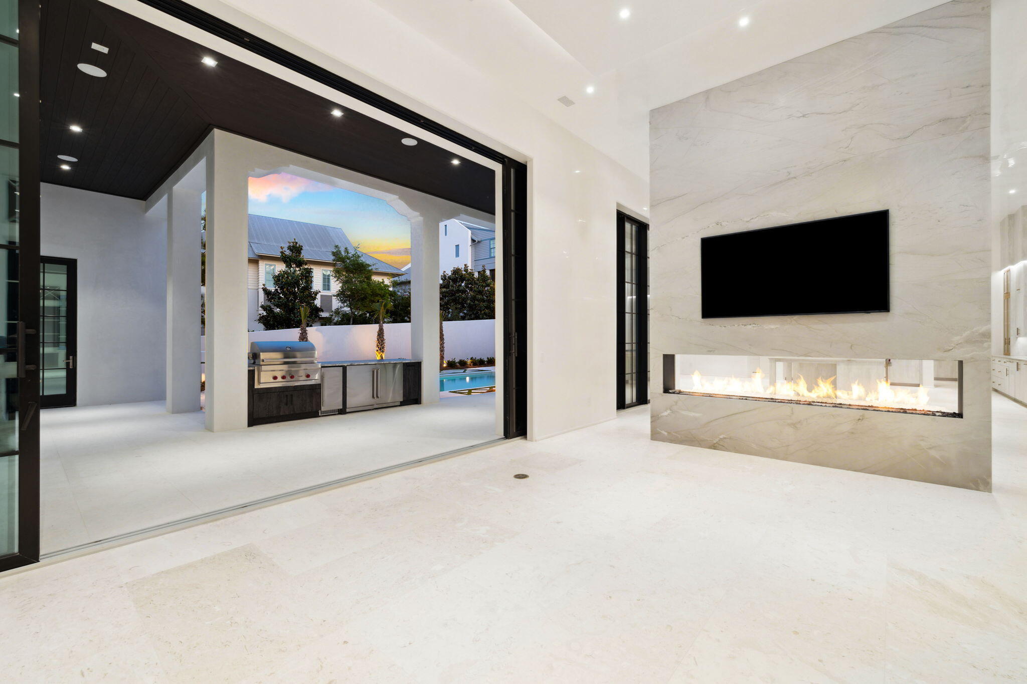 RETREAT THE - Residential