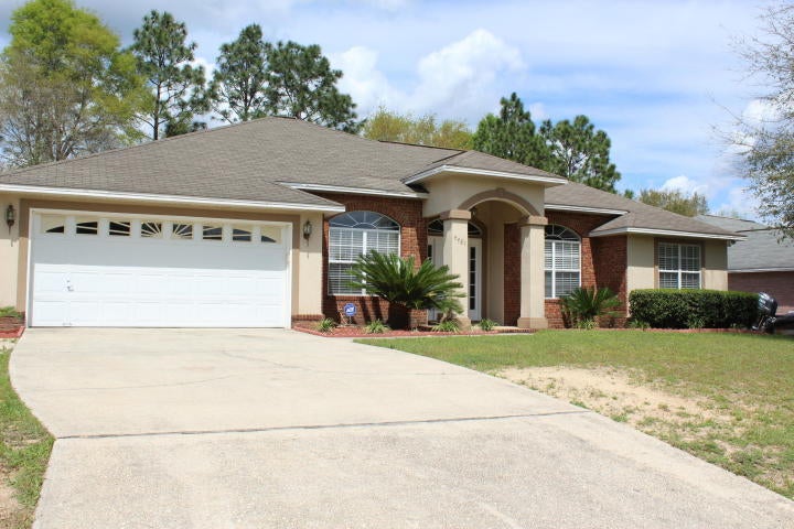 RIVERCHASE S/D PH 1 - Residential Lease