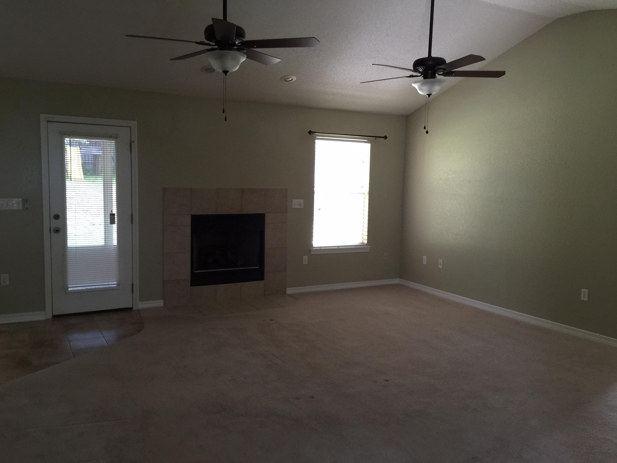 RIVERCHASE S/D PH 1 - Residential Lease