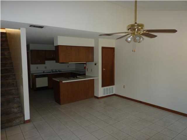 SCOTTWOOD - Residential Lease