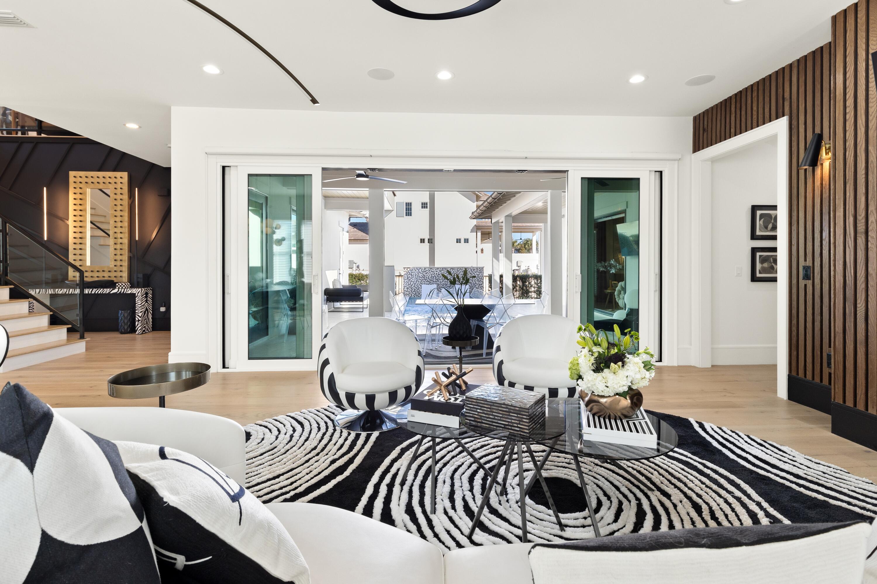 REGATTA BAY - Residential