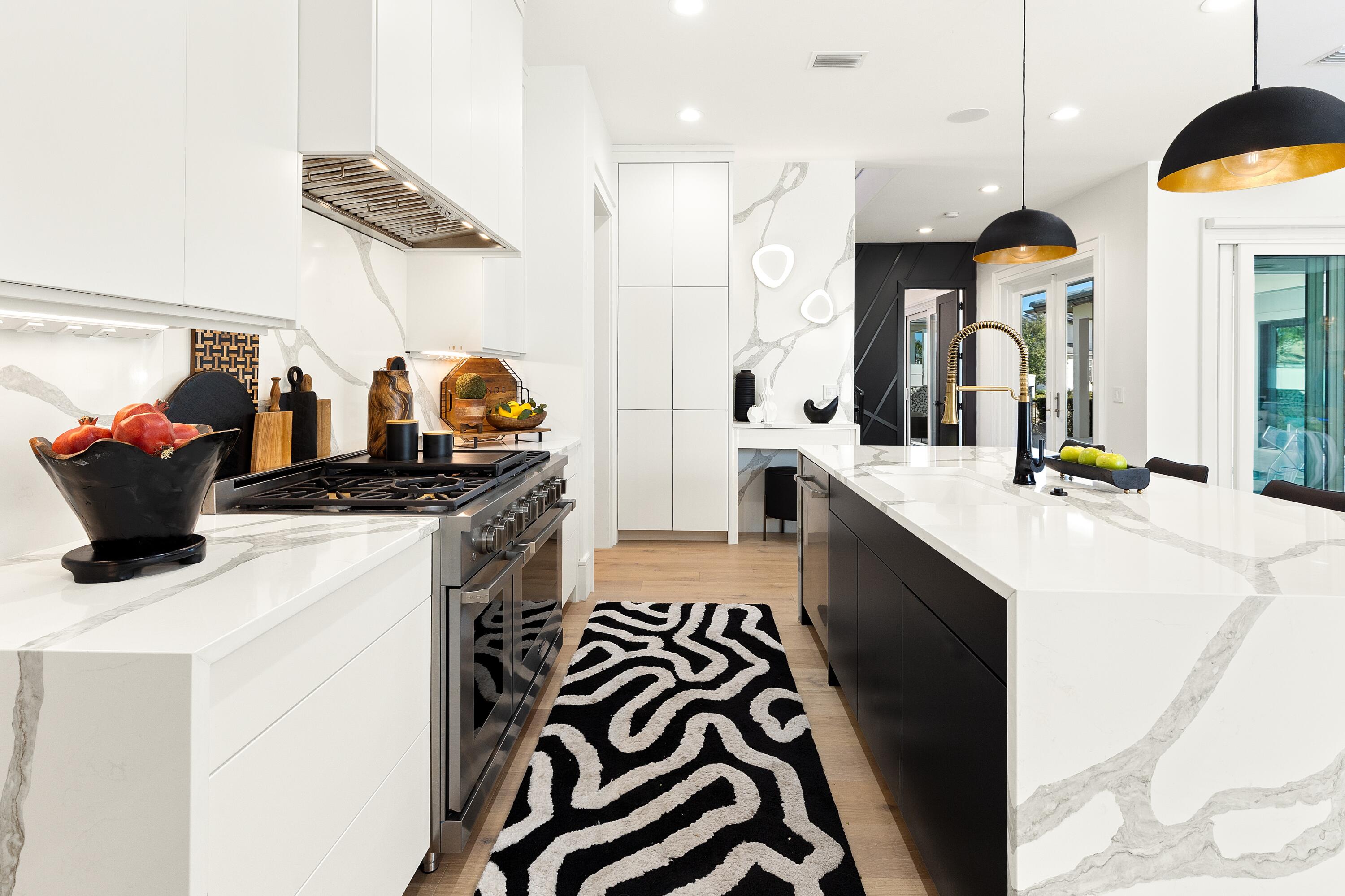 REGATTA BAY - Residential