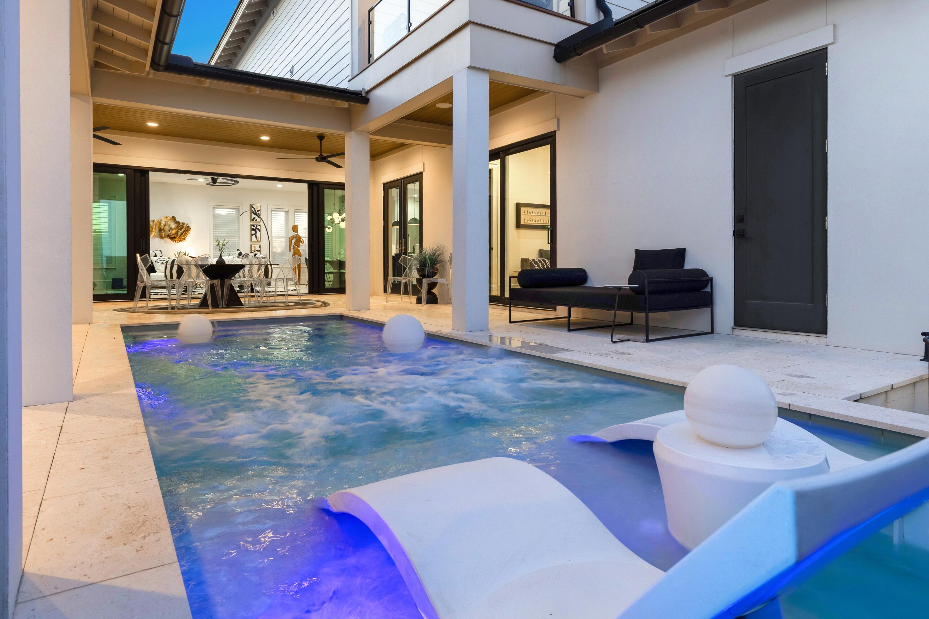 REGATTA BAY - Residential