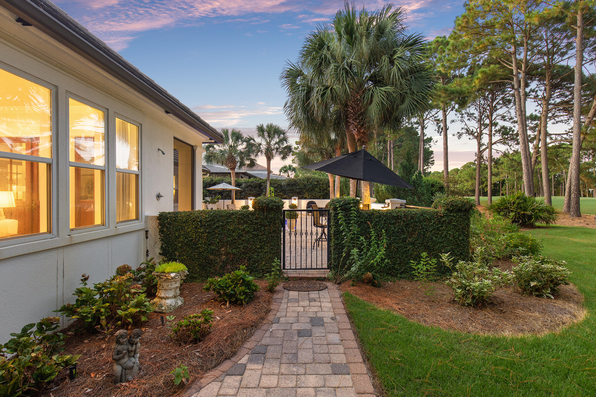 BURNT PINE - Residential