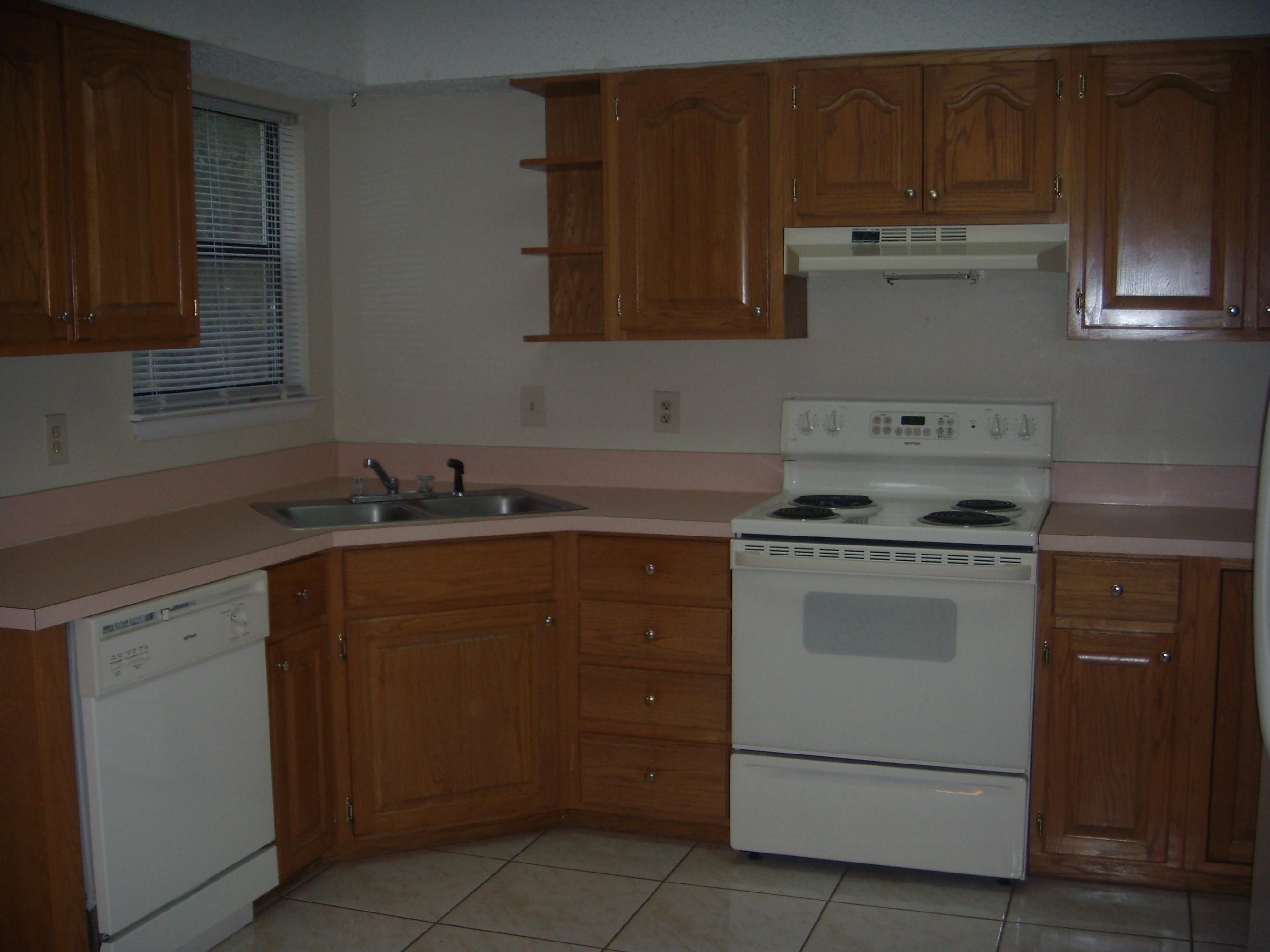 MONAHAN MANOR - Residential Lease