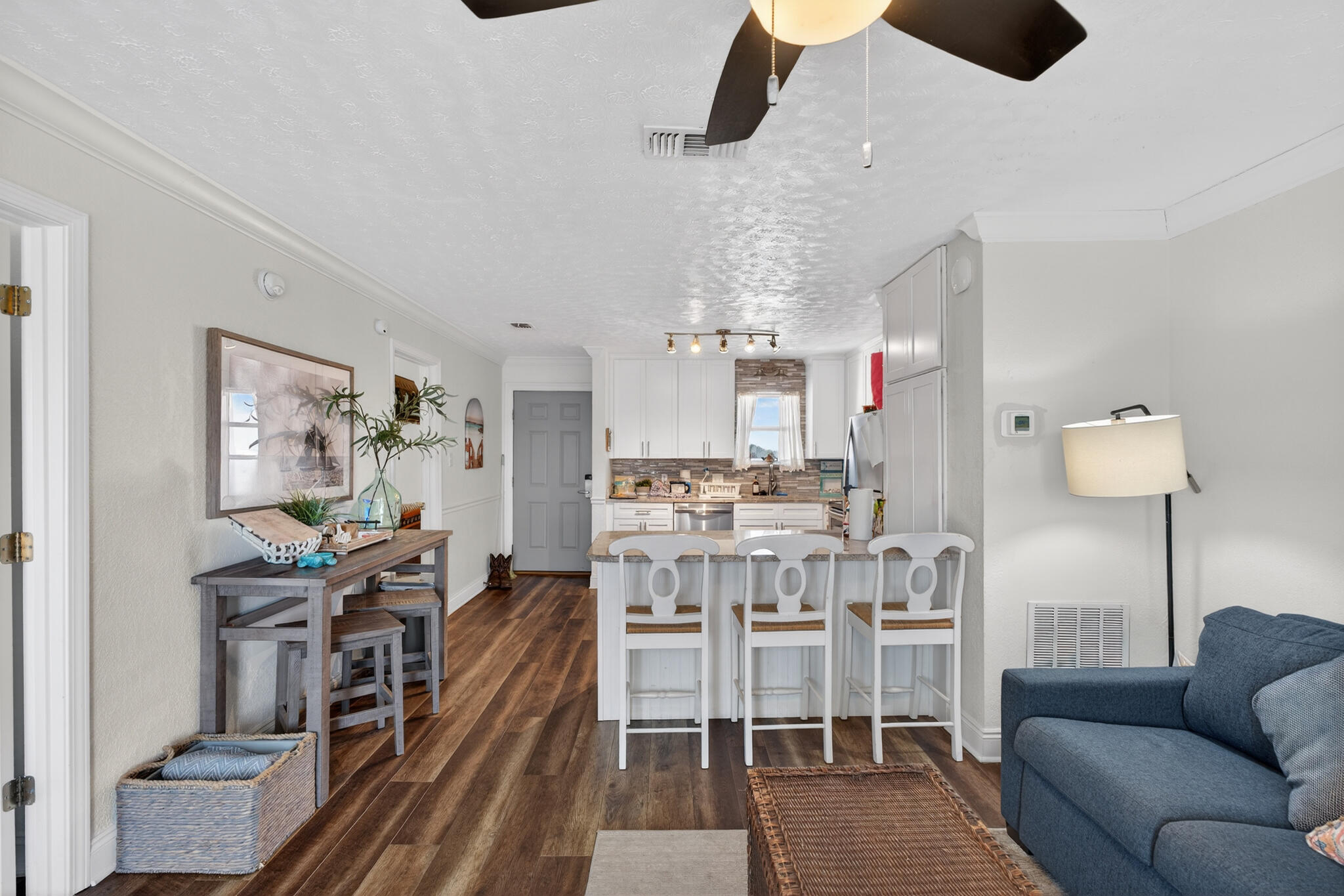 HERMITAGE CONDOMINIUM - Residential