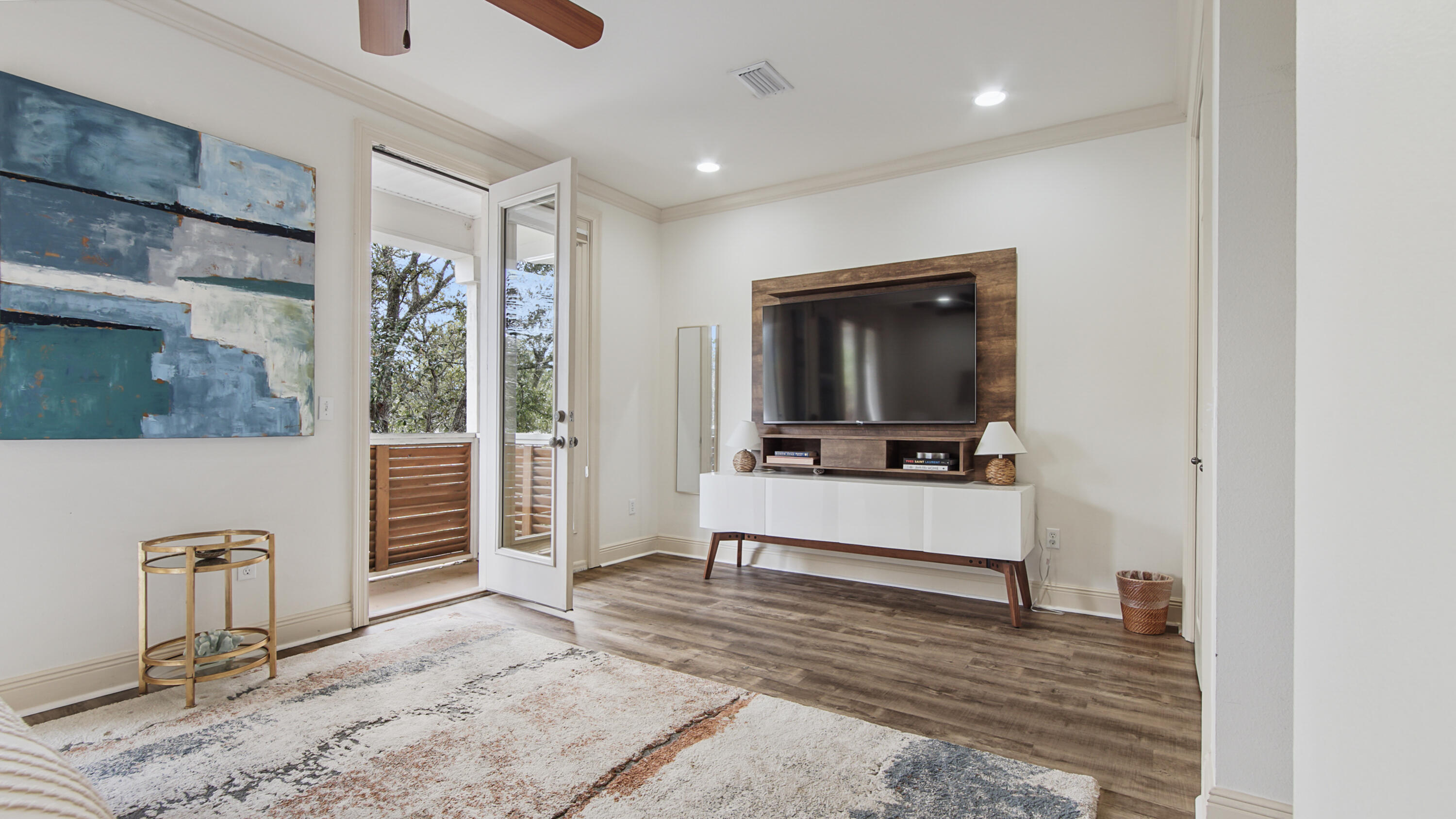 GULF PLACE - Residential
