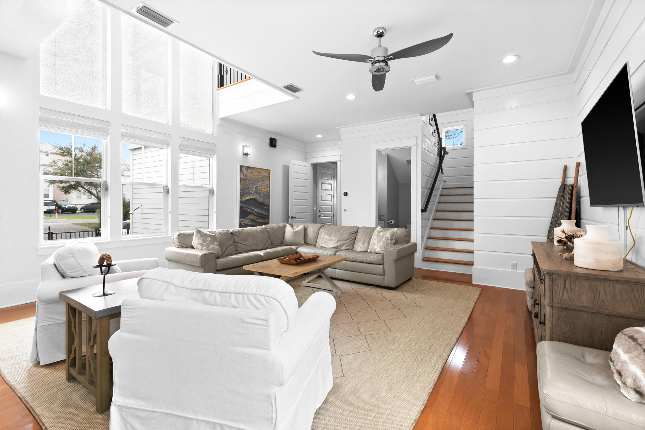 SEABREEZE - Residential
