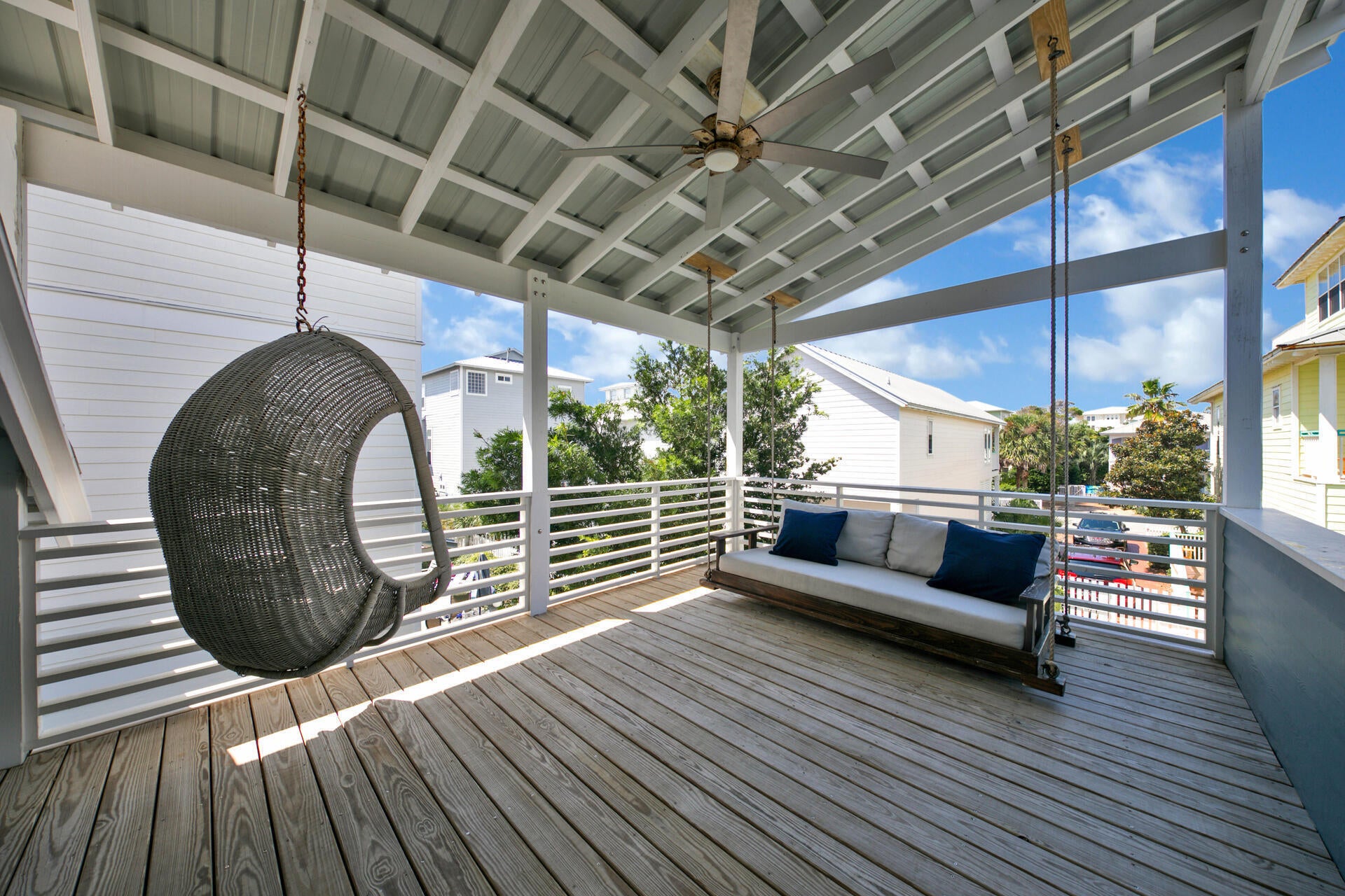 SUNRISE BEACH - Residential