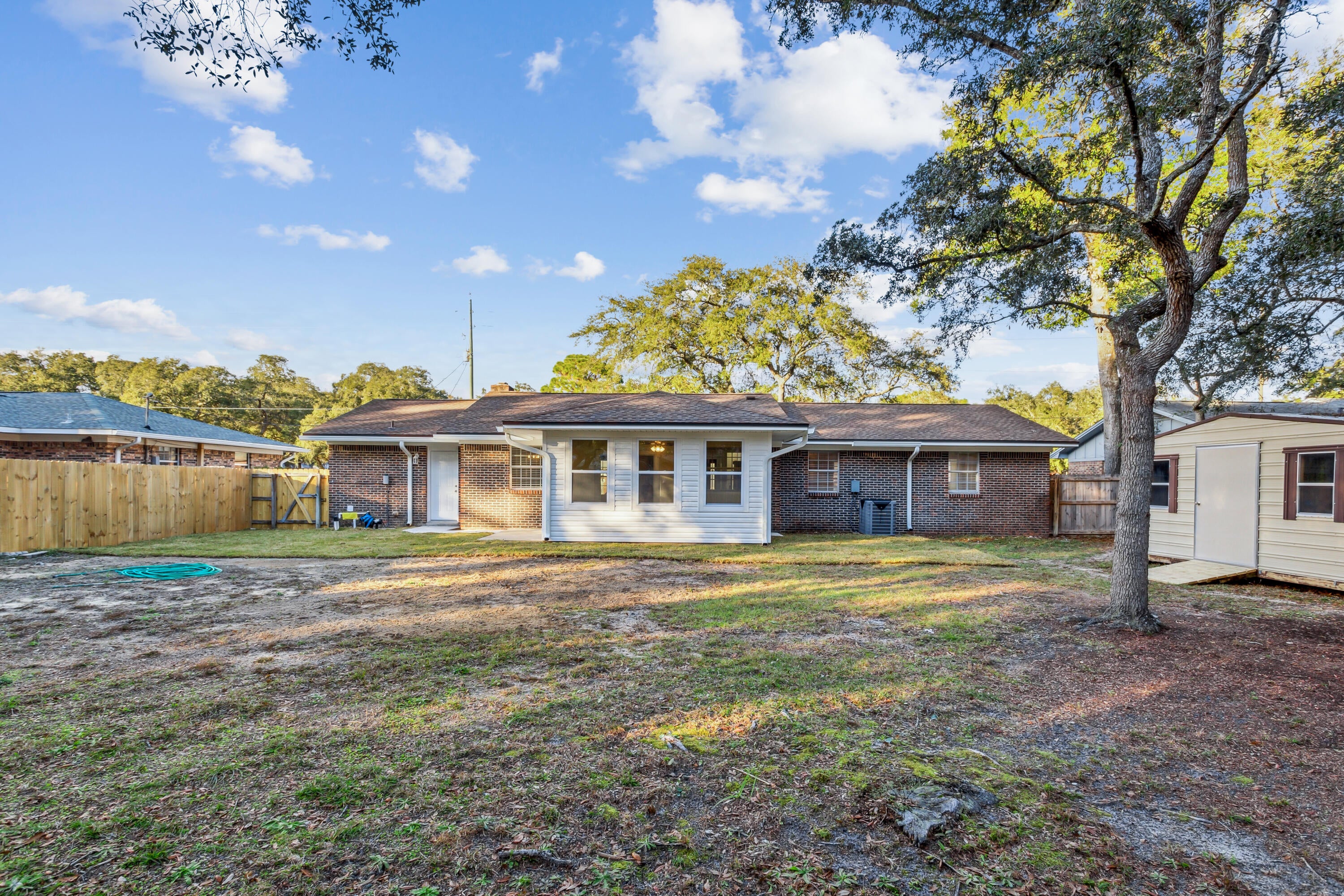 BERKSHIRE WOODS - Residential