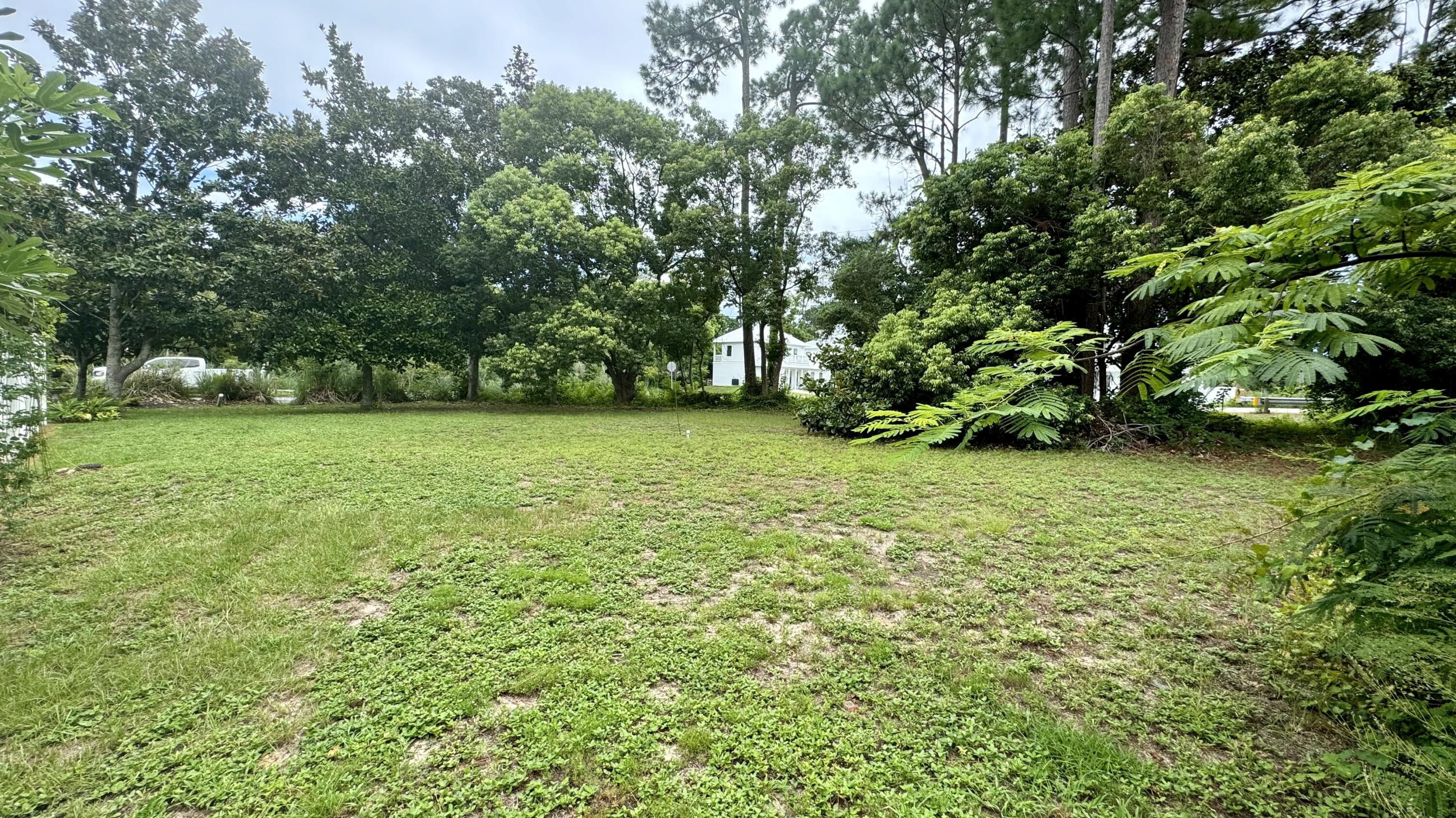 BAYSHORE GARDENS - Land