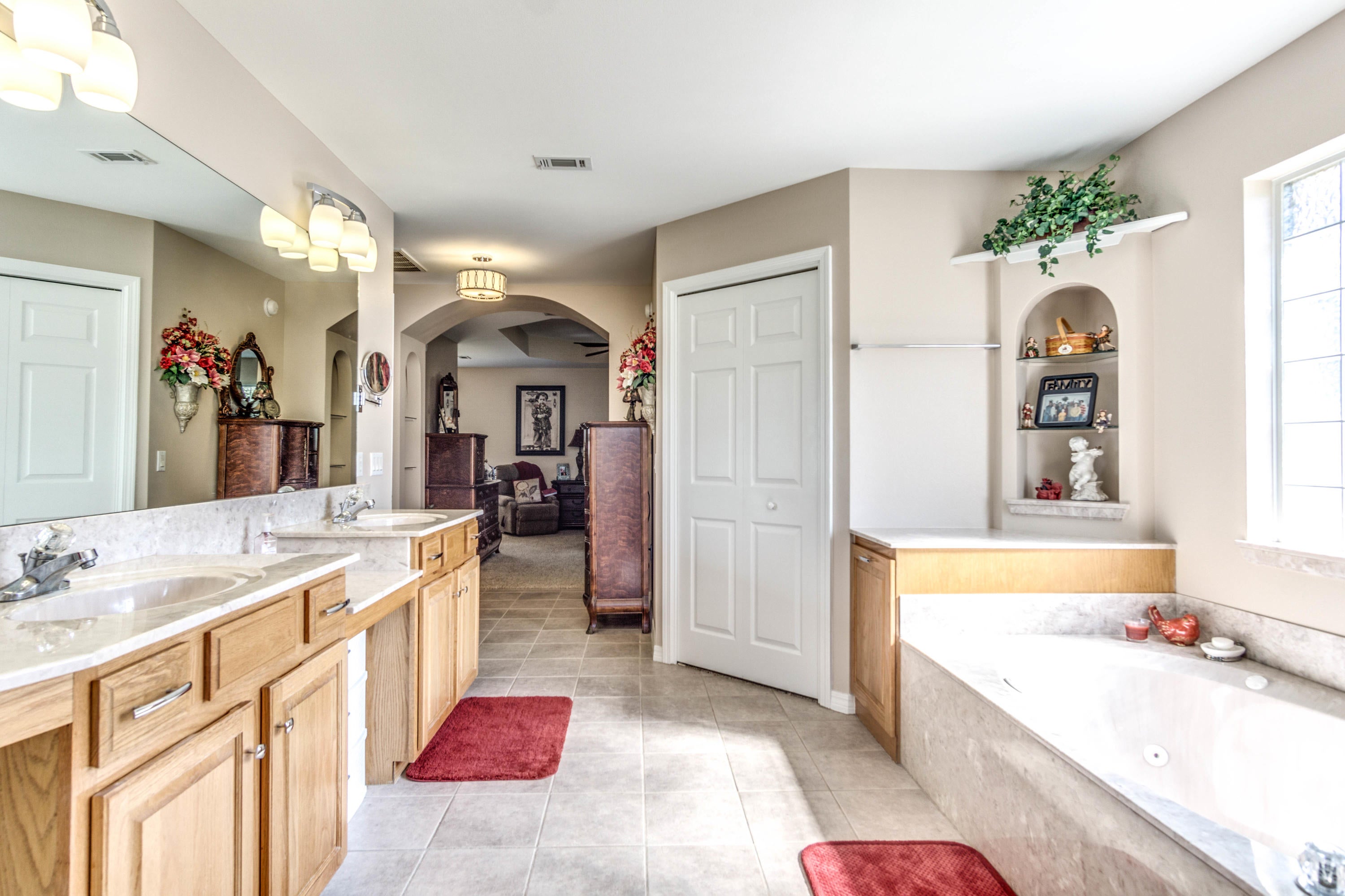 ROYAL OAKS S/D - Residential