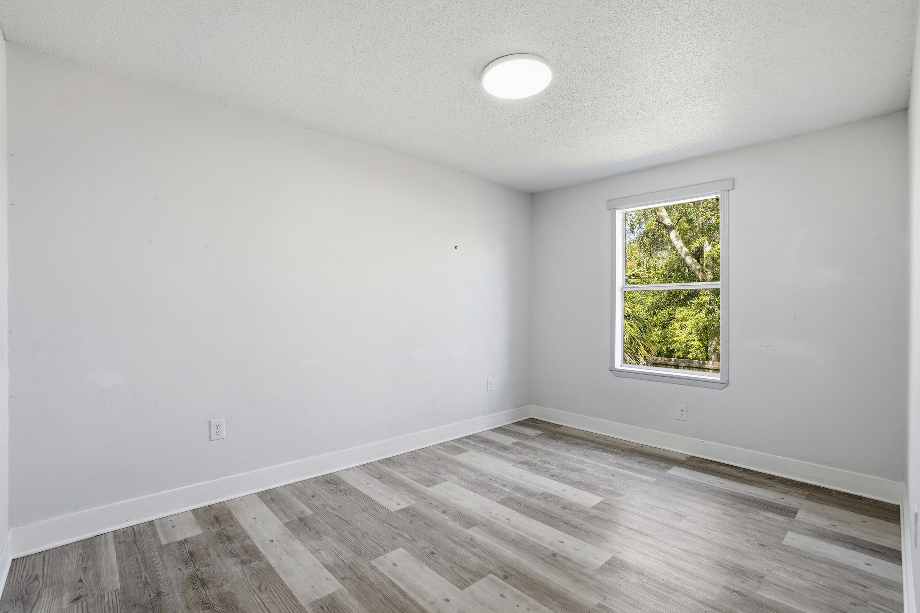 PEPPERTREE T/H - Residential