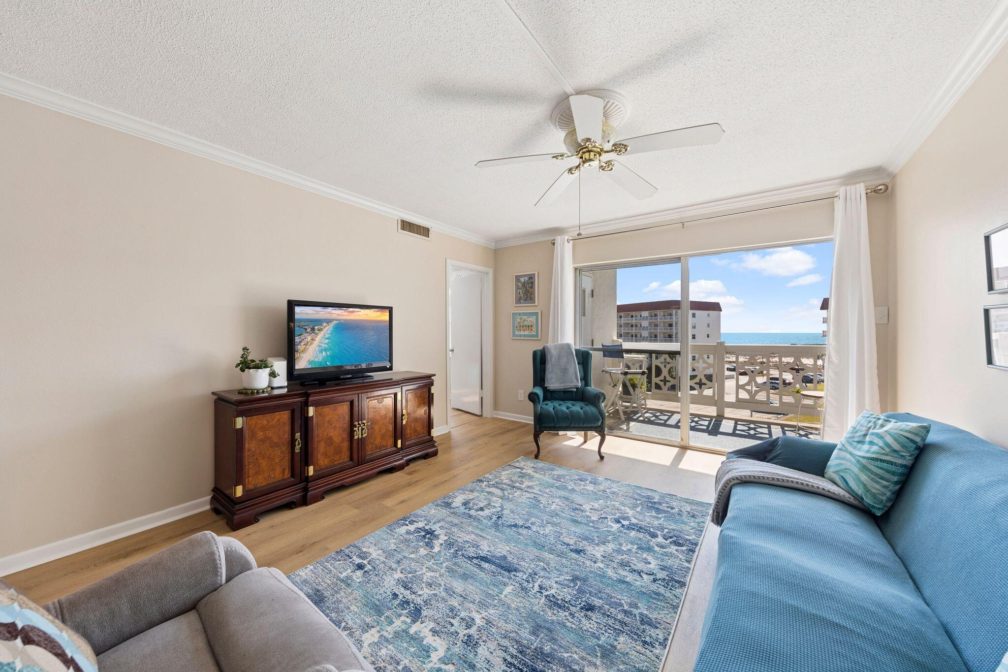 EL MATADOR CONDO - Residential